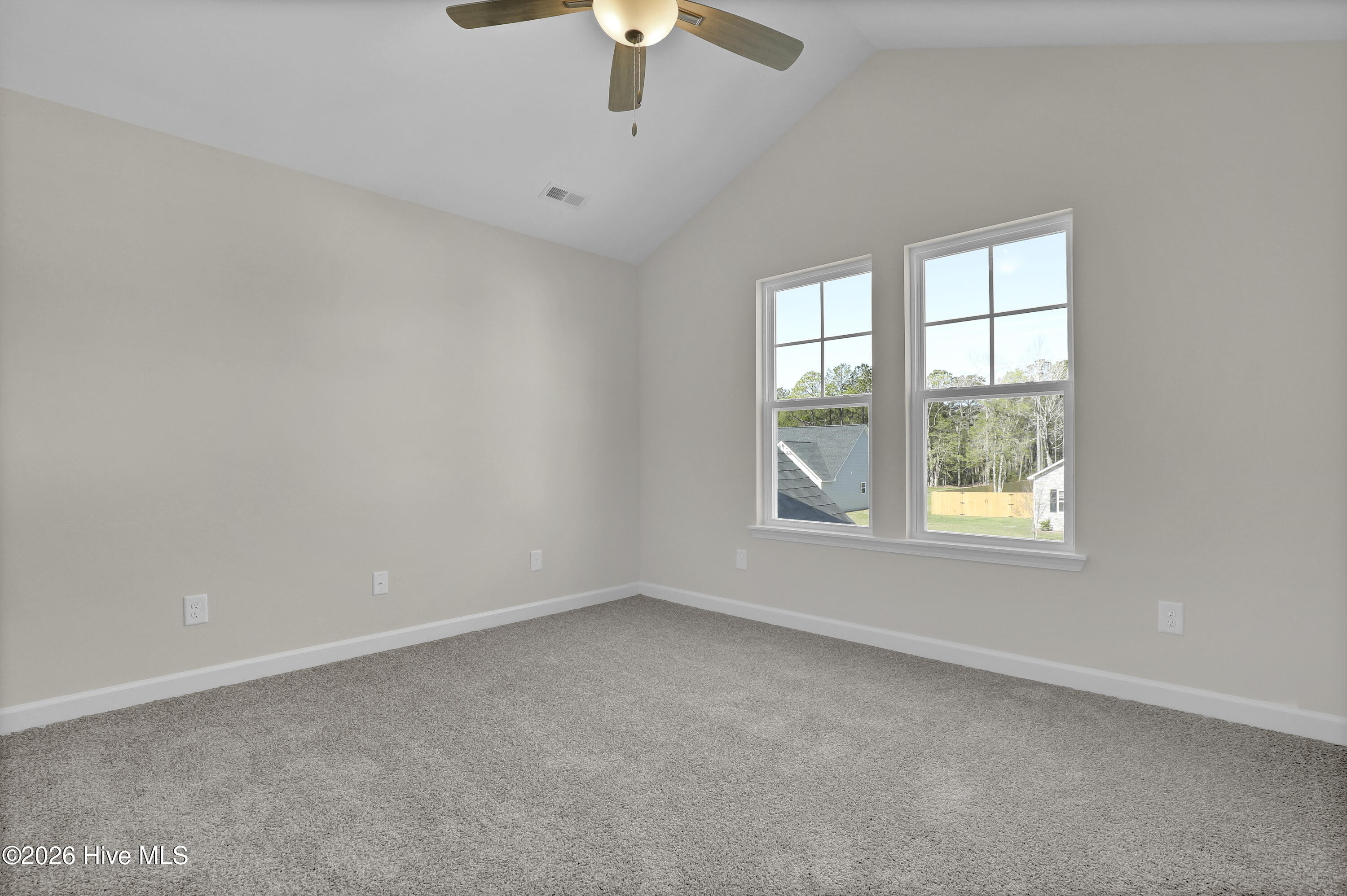 100509552 | Photo 15