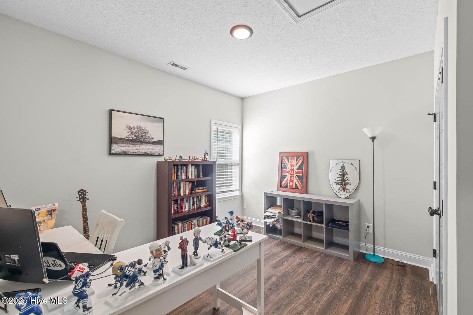 100504808 | Photo 23