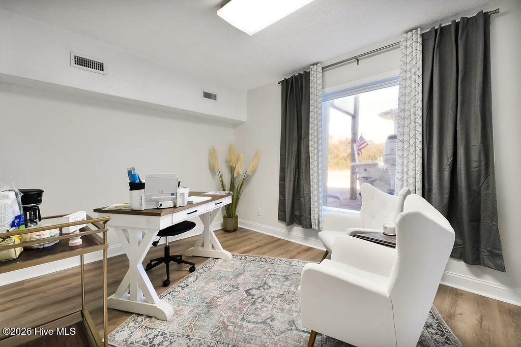 100553485 | Photo 16