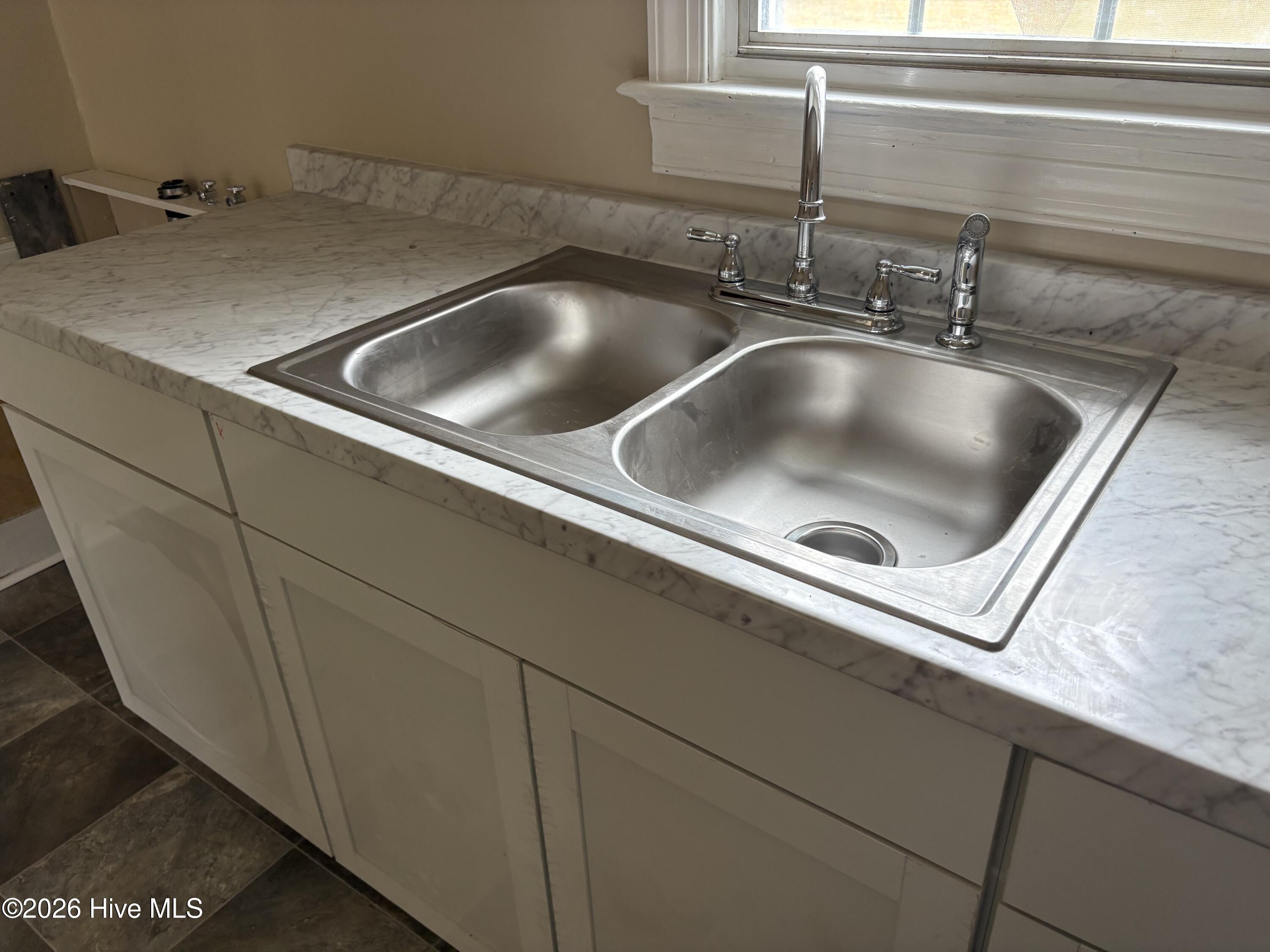 Homes for sale in Kinston, NC | 2005 Tower Hill Rd, Kinston, NC 28501 | MLS# 100551446