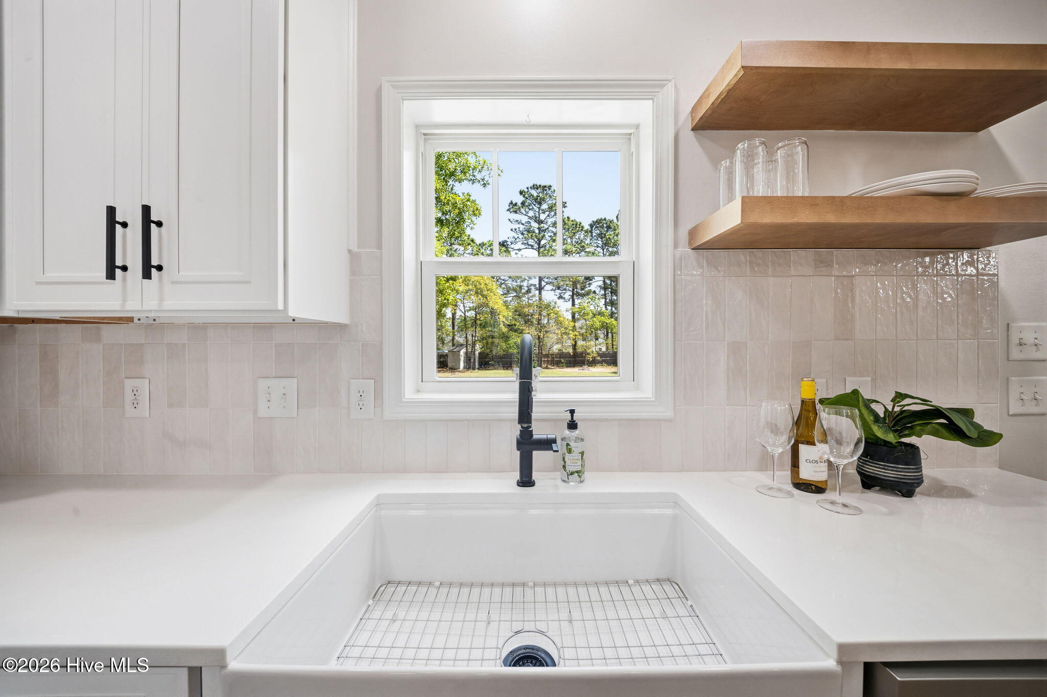 100566874 | Photo 22