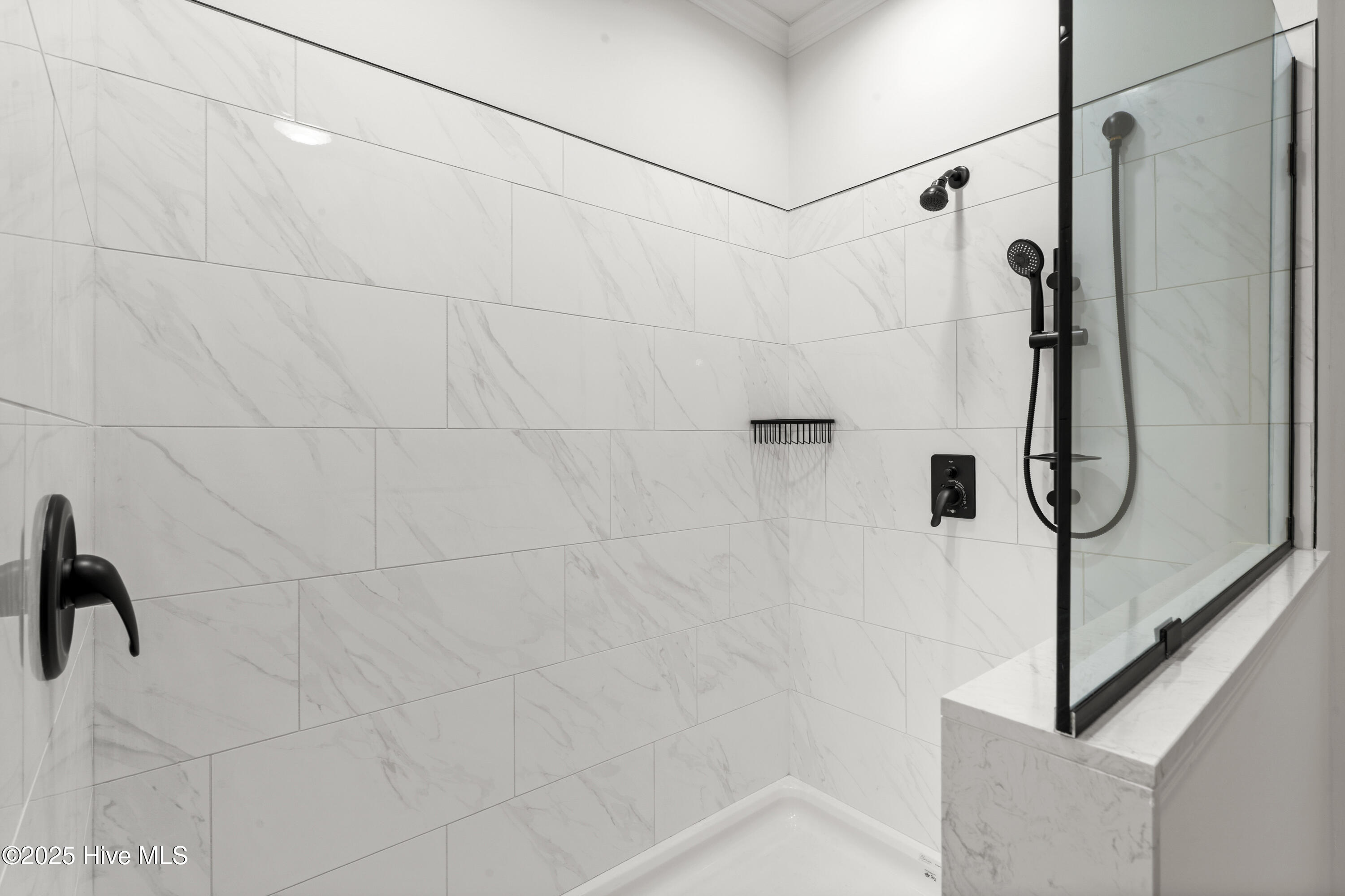 100546141 | Photo 18