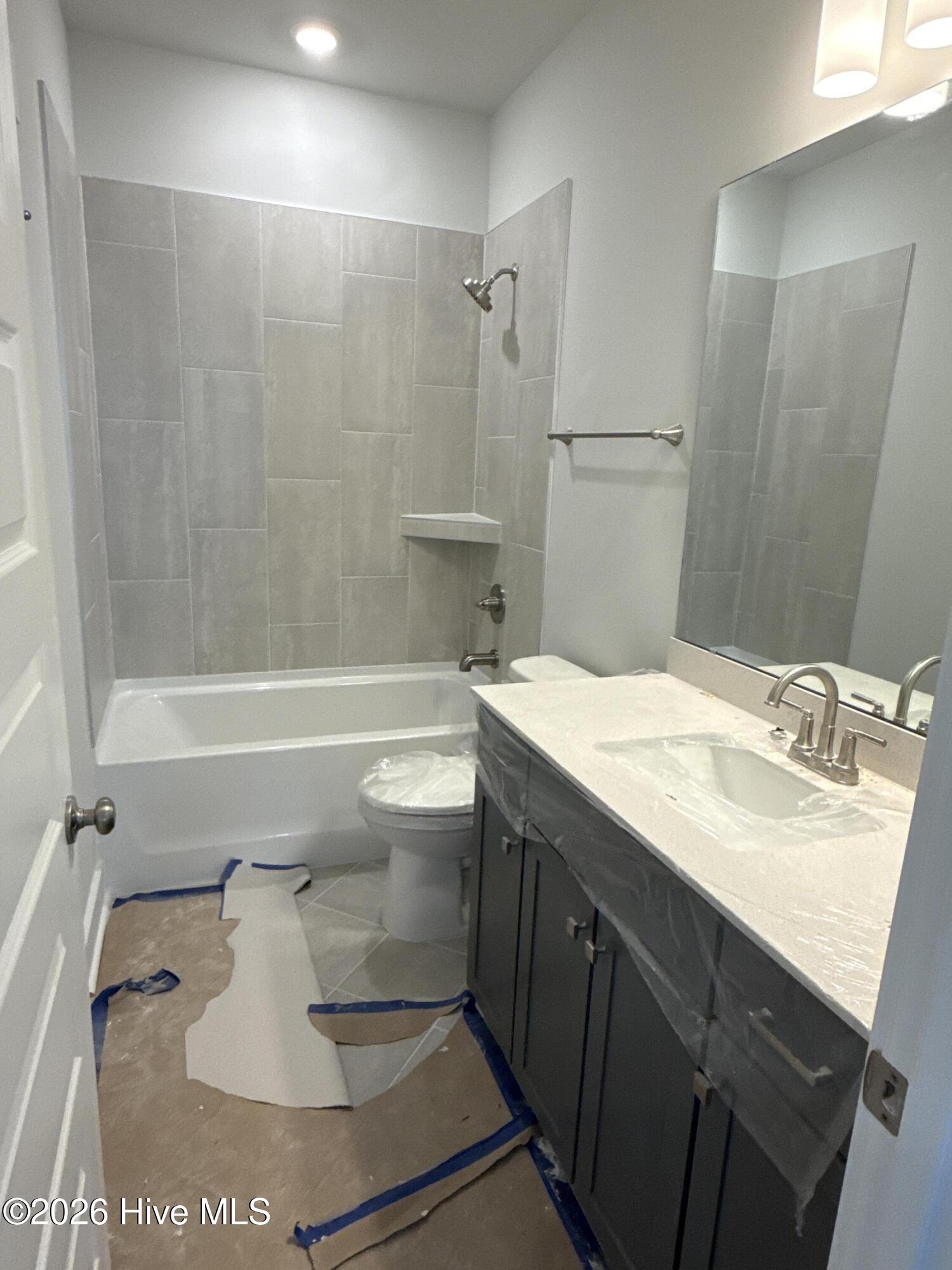 100564746 | Photo 11