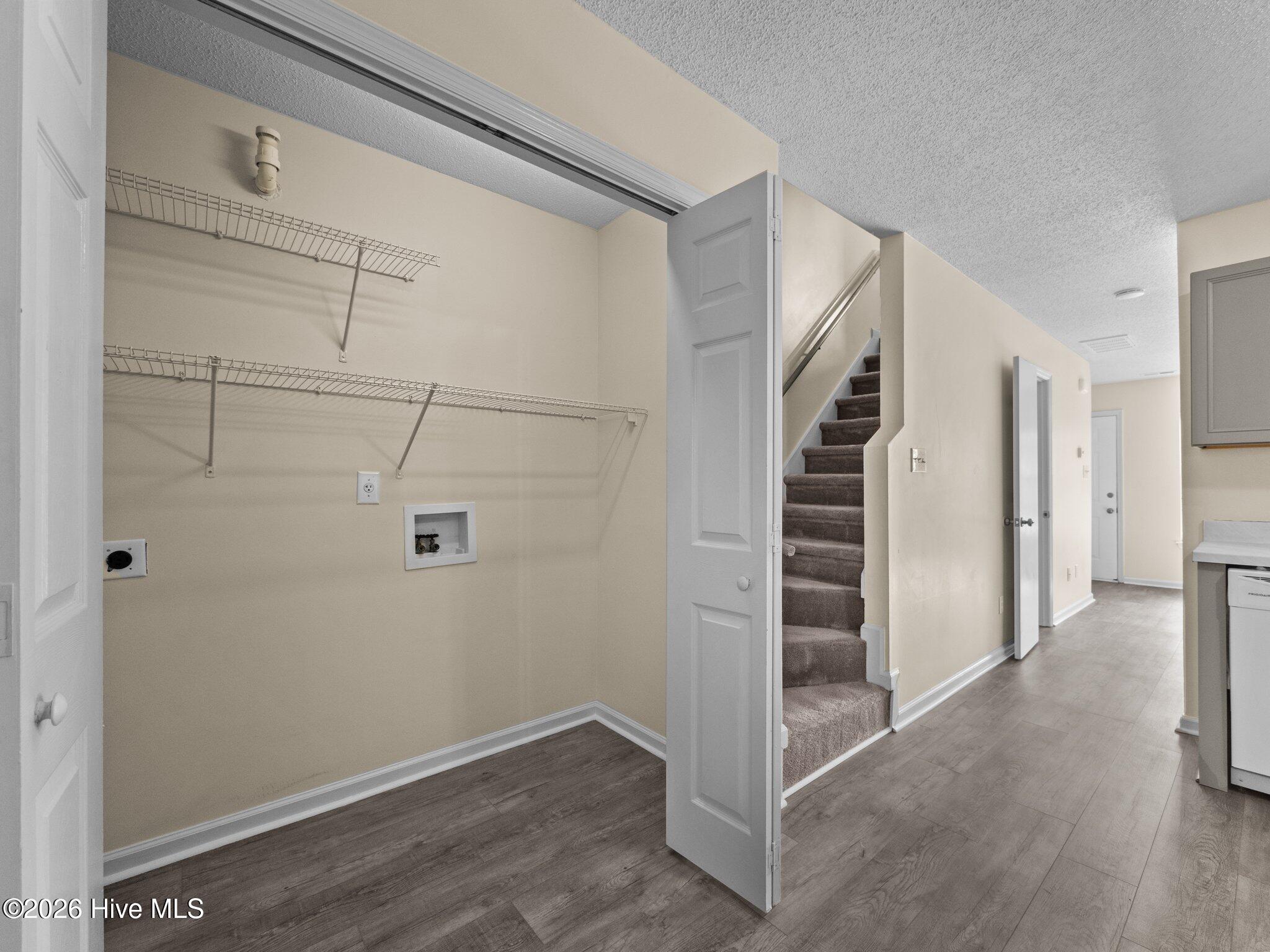 100559229 | Photo 17