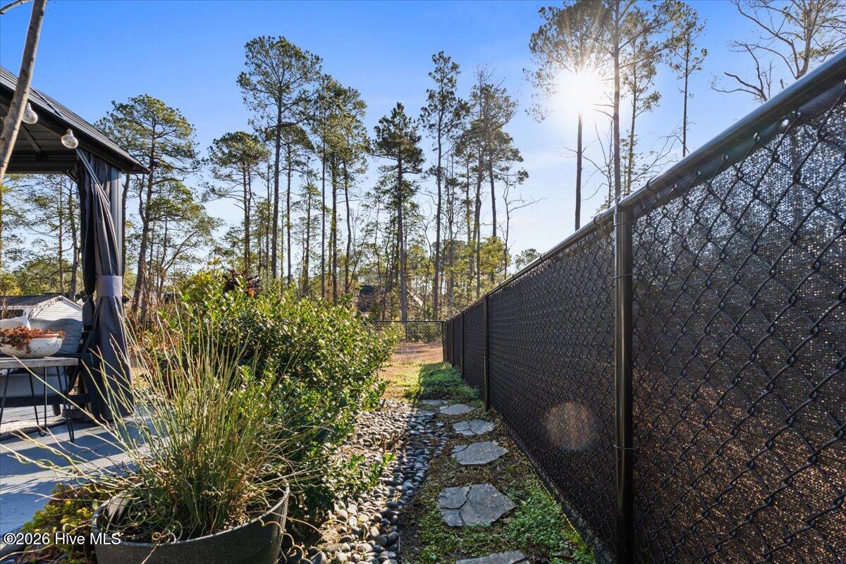 100548136 | Photo 65