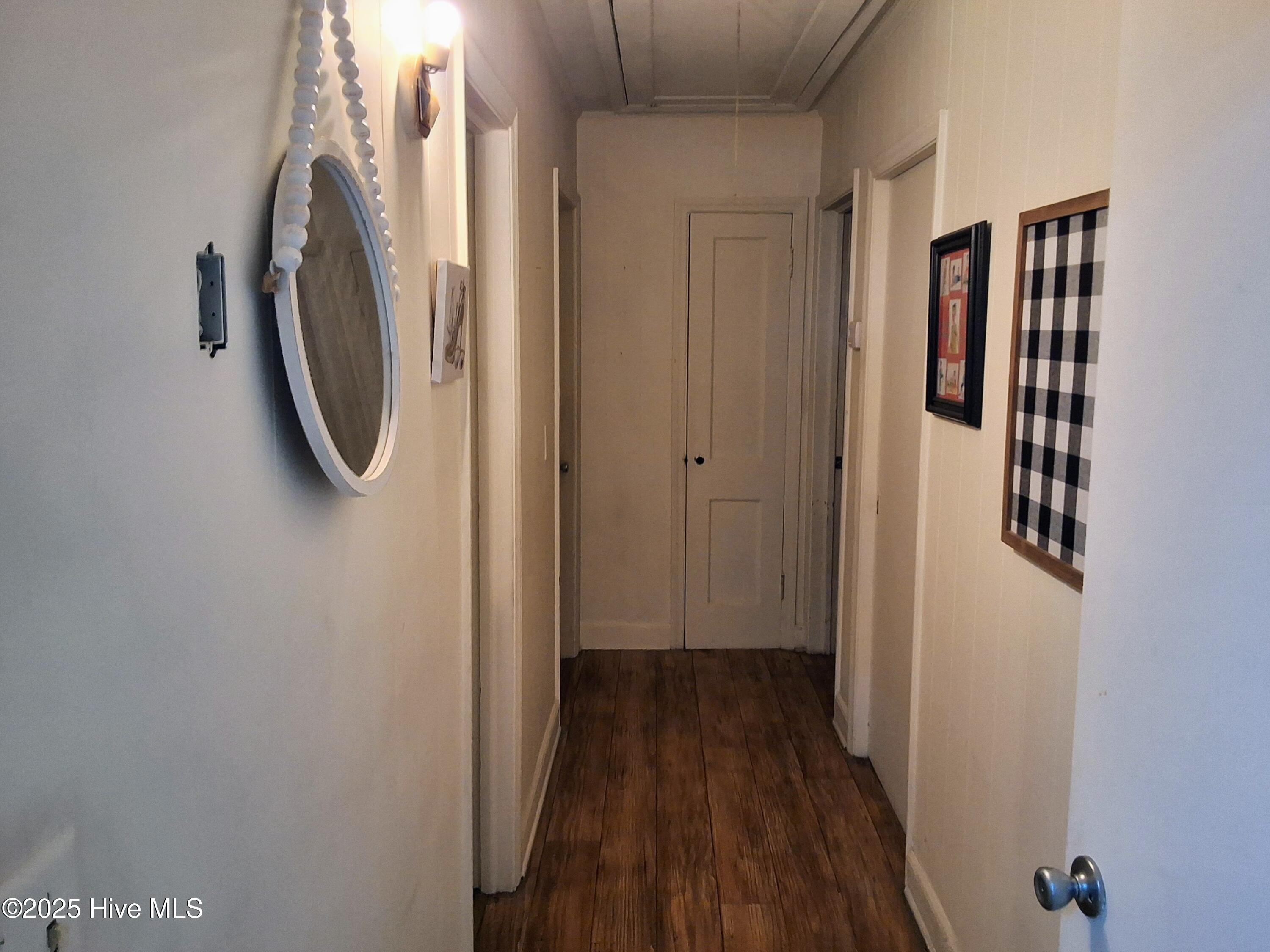 100535903 | Photo 11