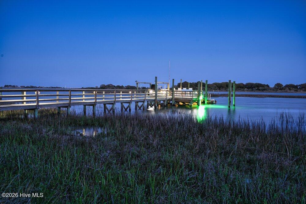 100563942 | Photo 60