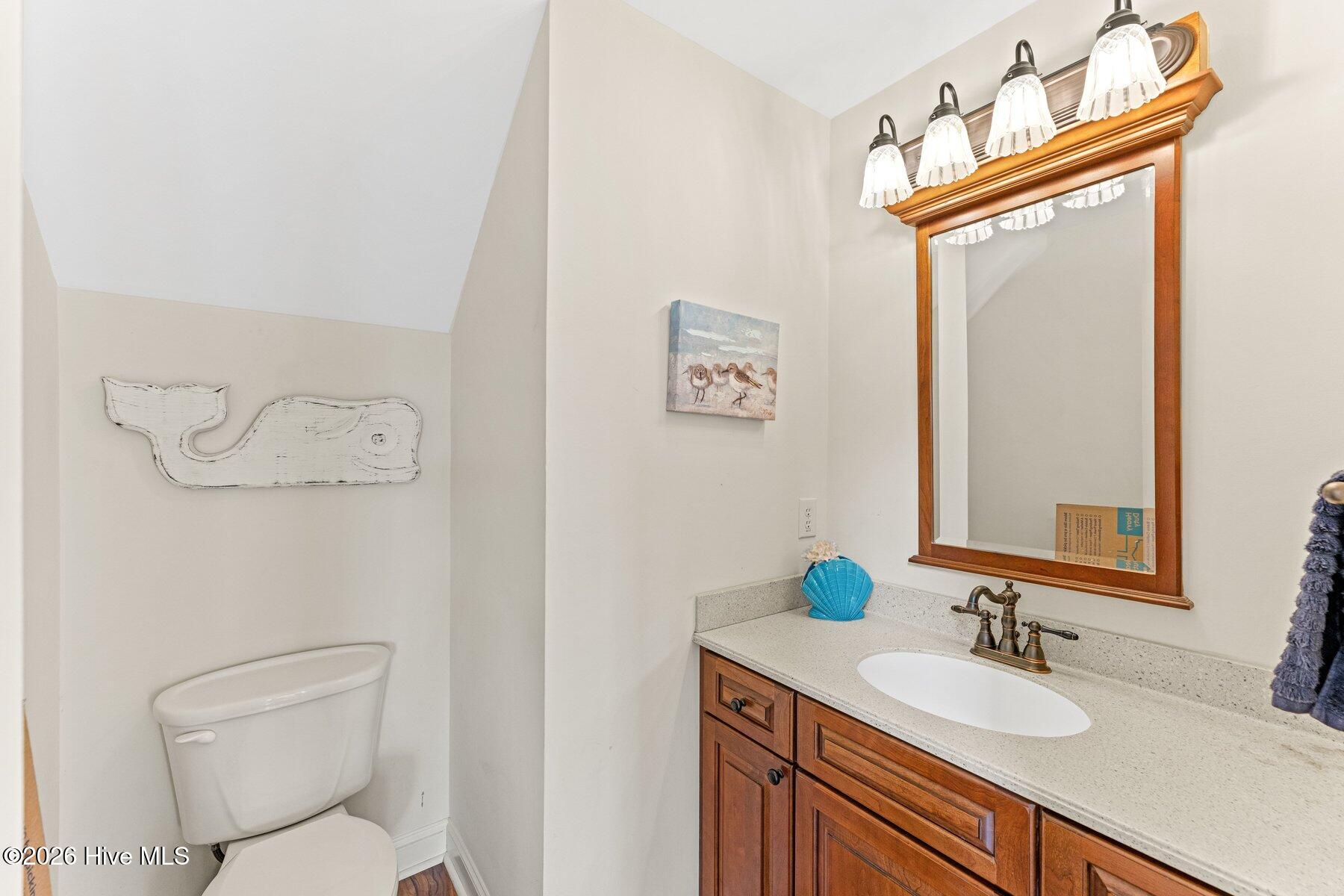 100551299 | Photo 53