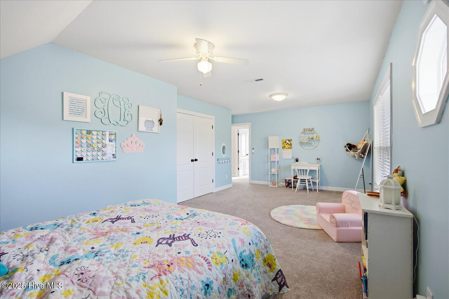 100542607 | Photo 27