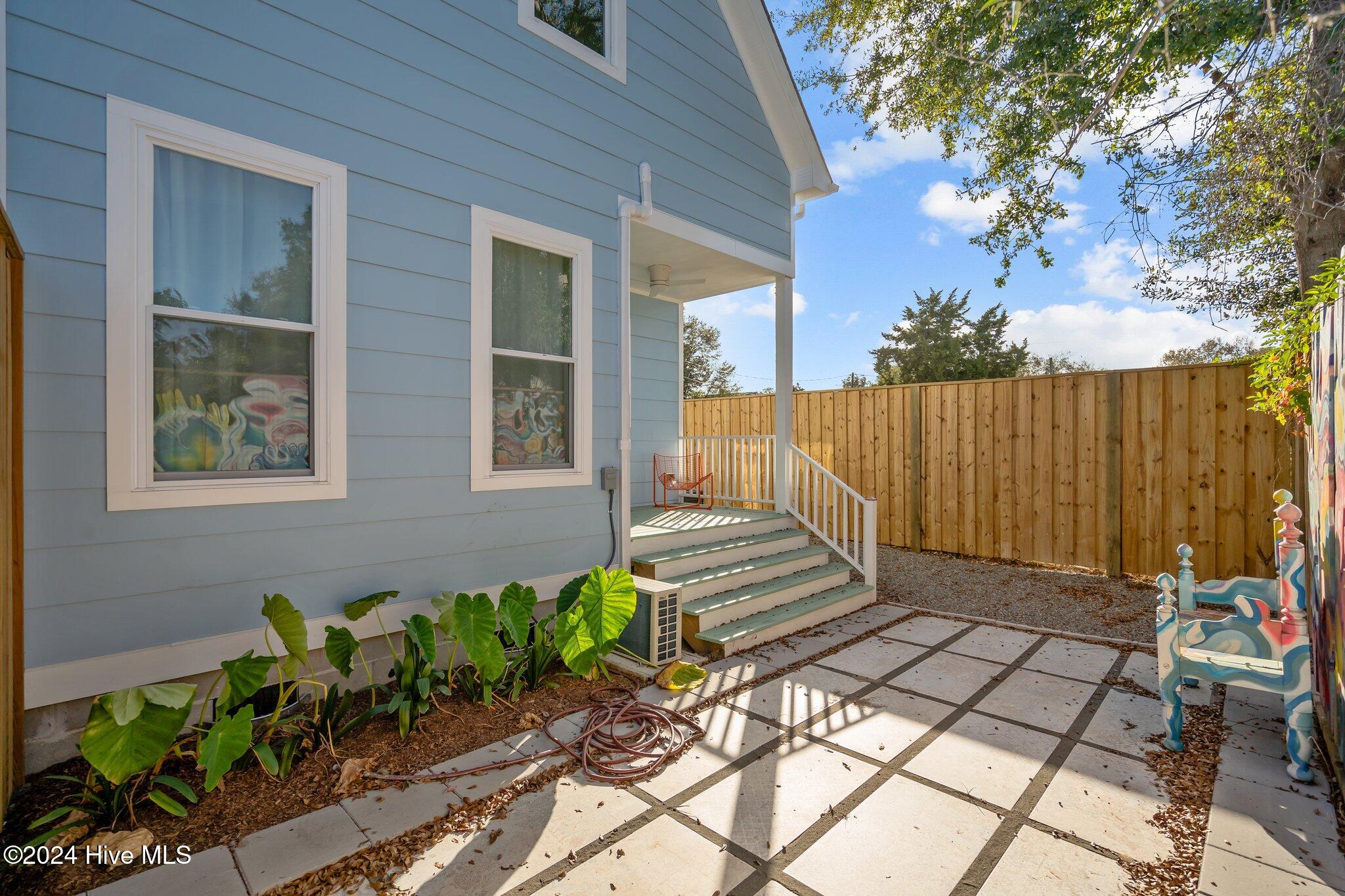 100513232 | Photo 37