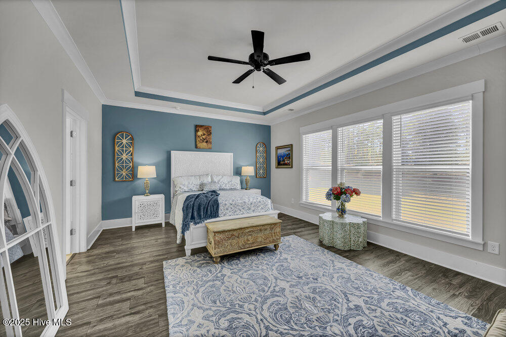 100540446 | Photo 26