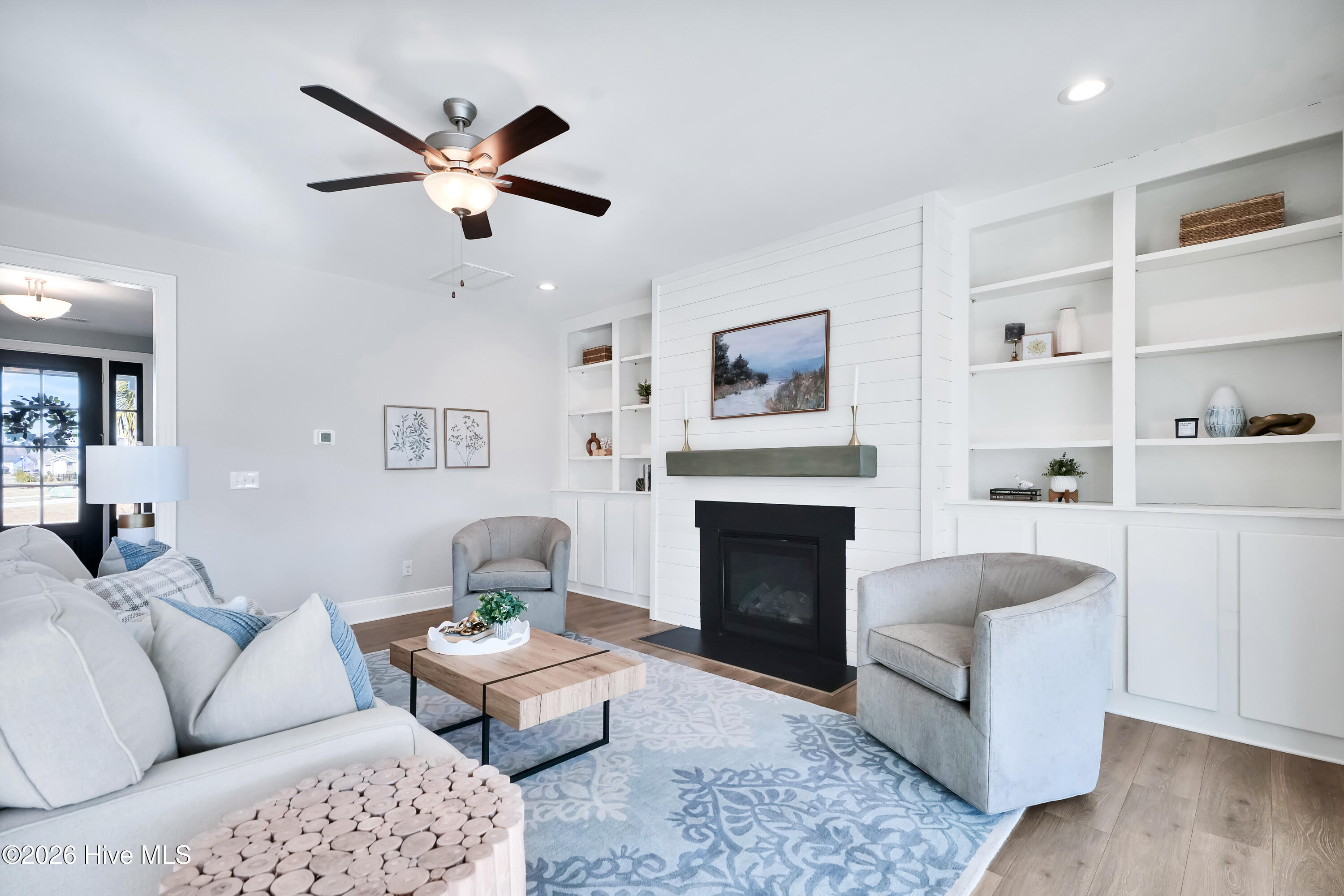 100551656 | Photo 13