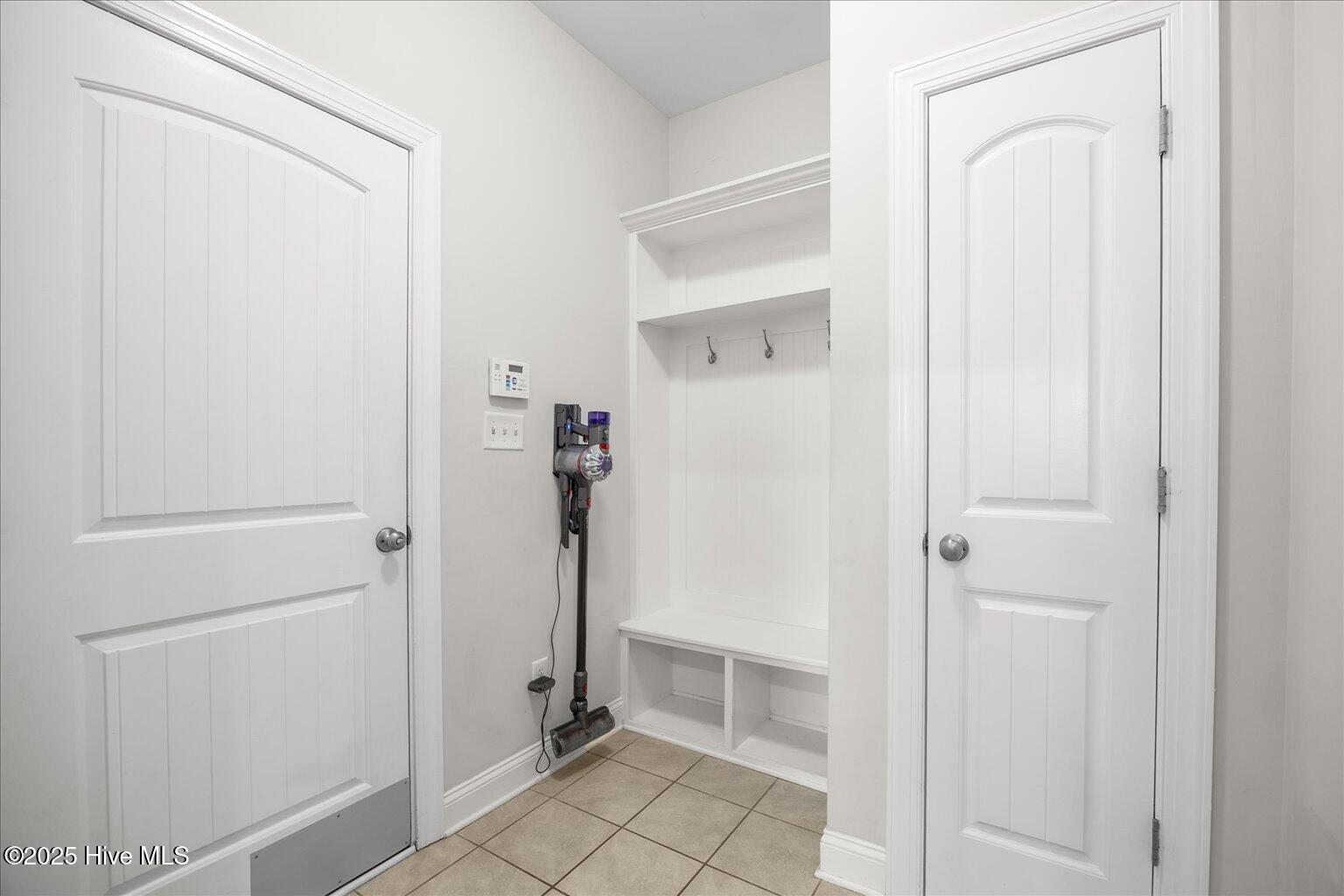 100530292 | Photo 22