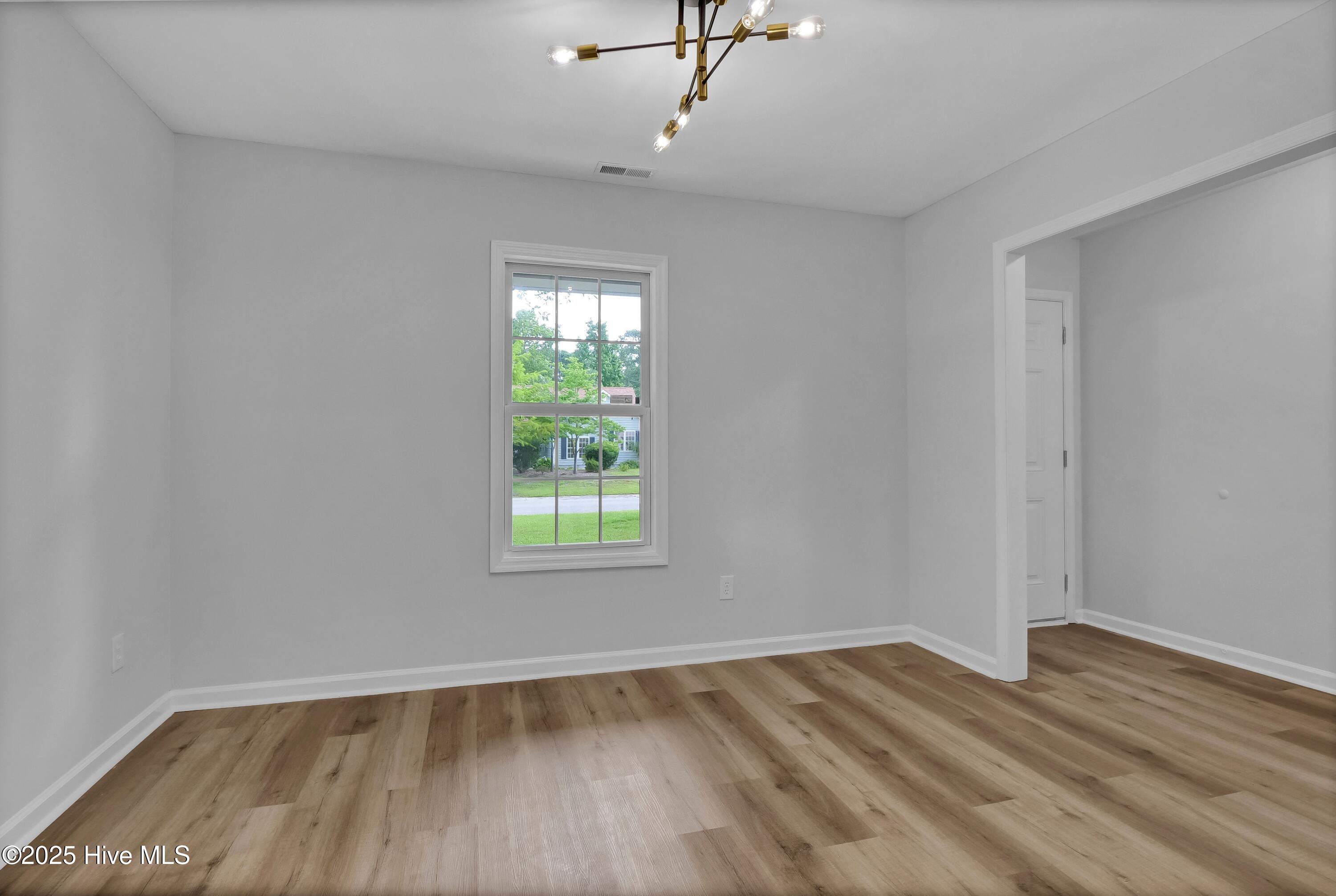 5200 Woods Edge Road, Wilmington, NC 28409 – photo 17: DINING ROOM