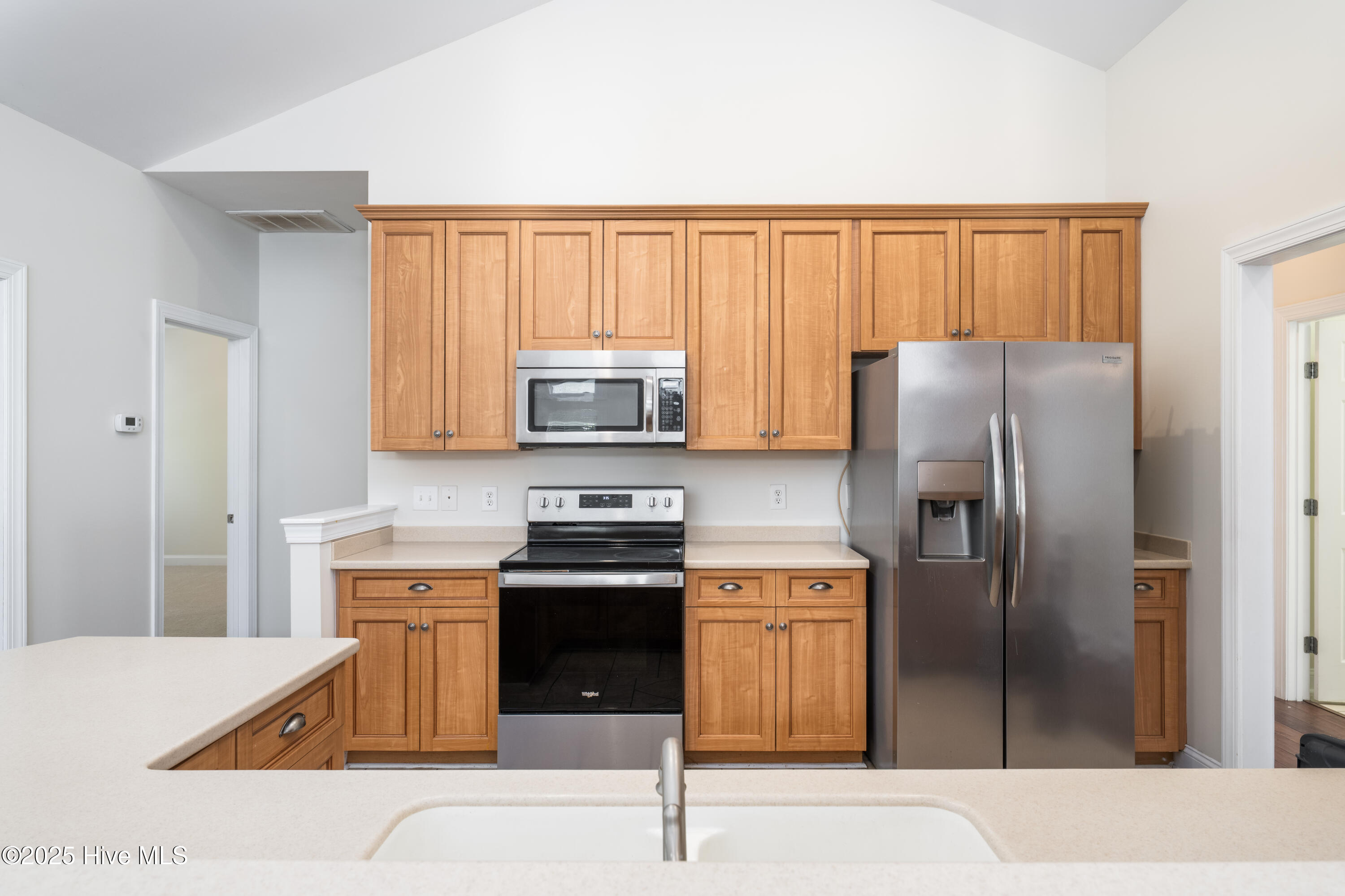 100513882 | Photo 25