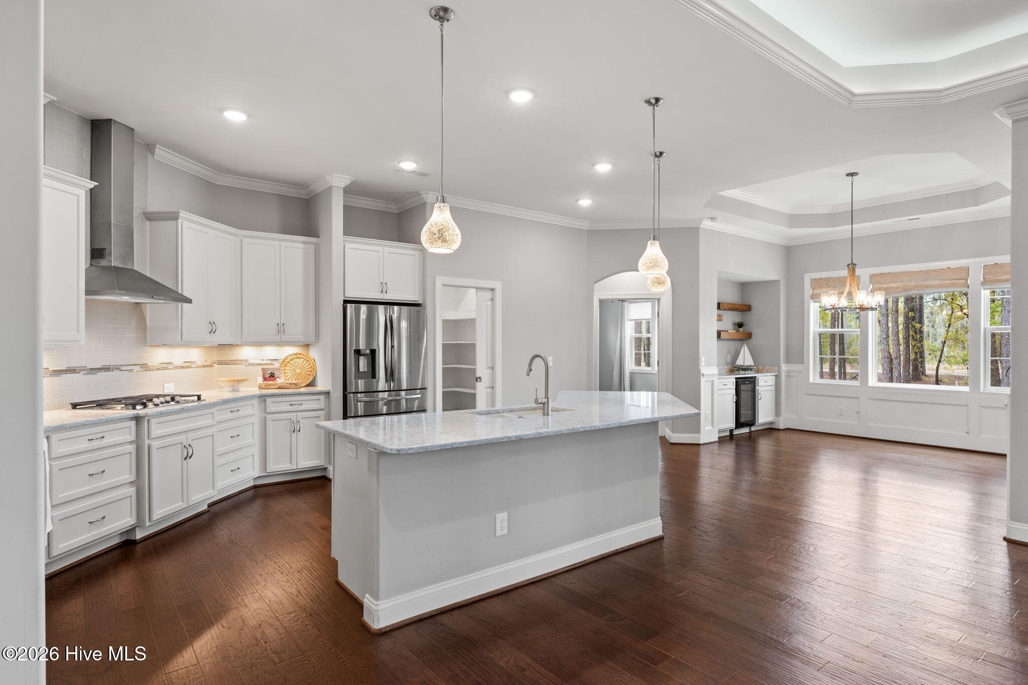 100566605 | Photo 21