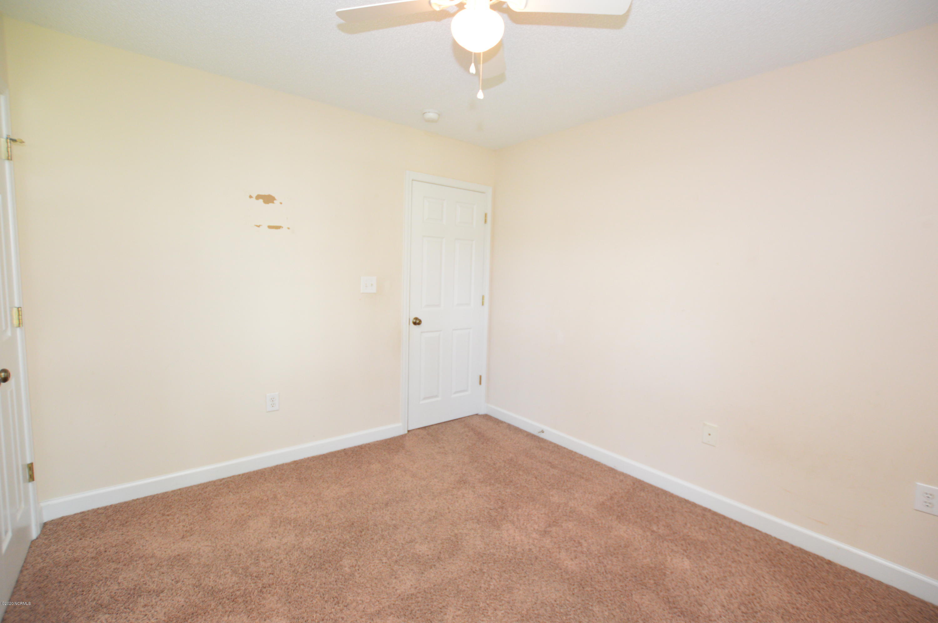 100565813 | Photo 25