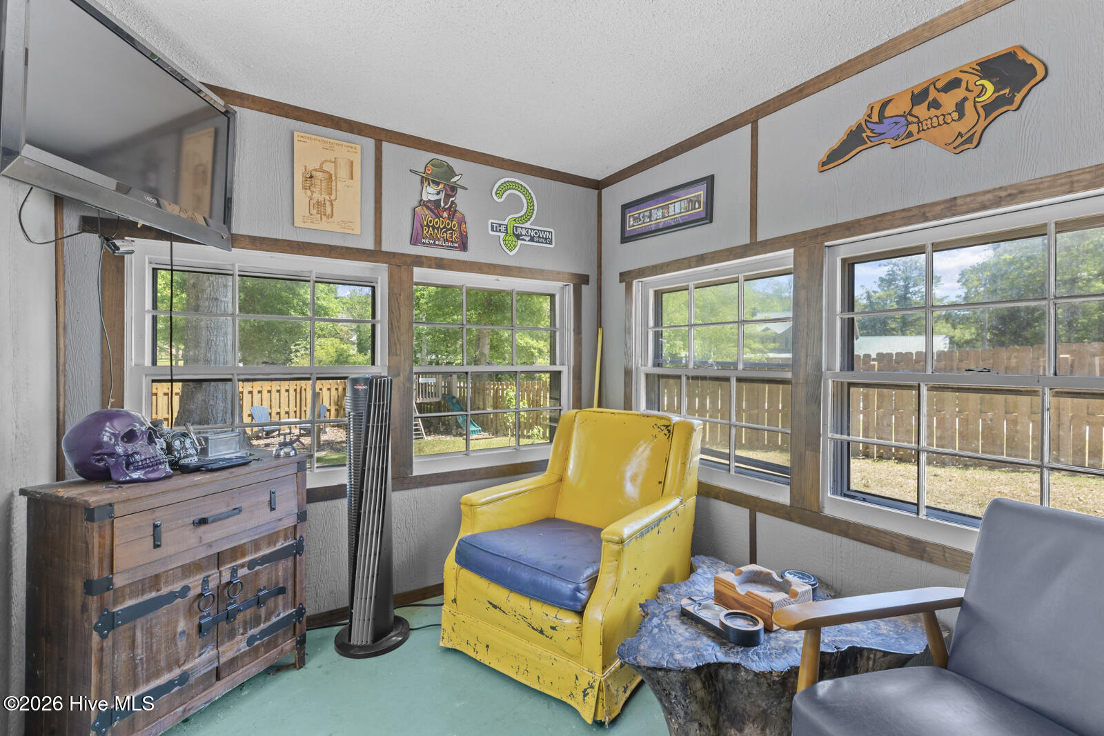 100569871 | Photo 52