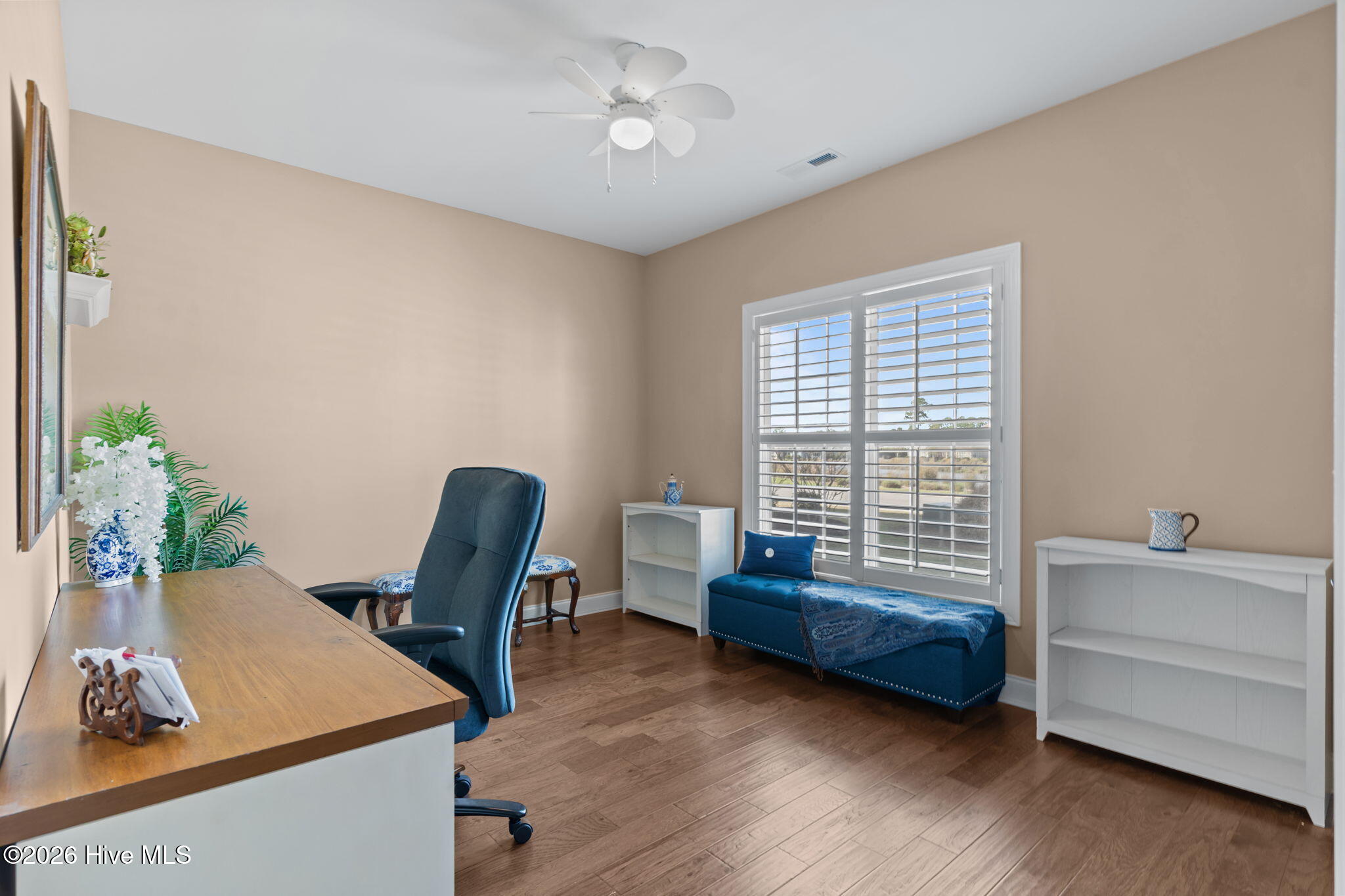 100561324 | Photo 24