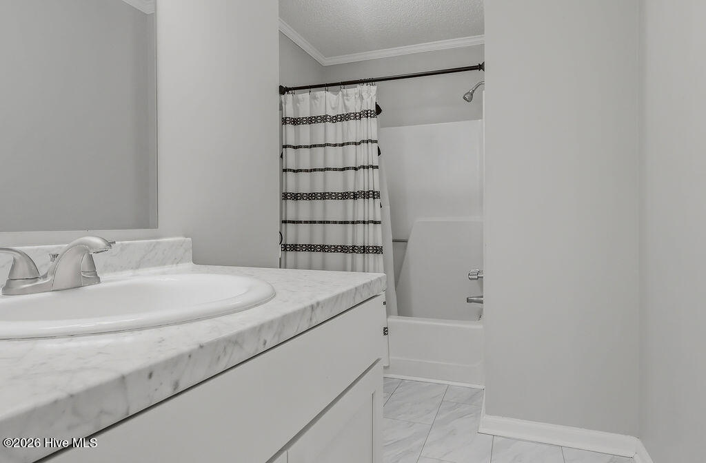 2038 Hunters Ridge Drive,Midway Park