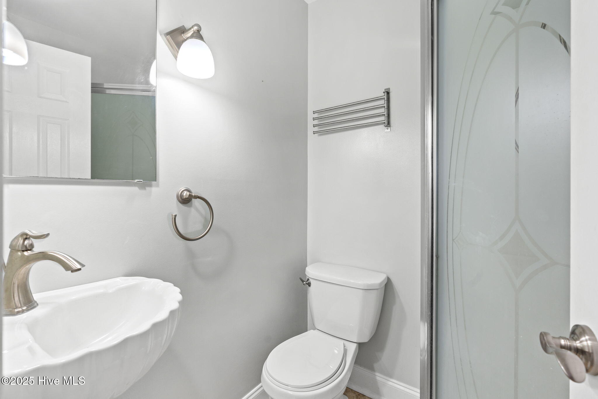 100544859 | Photo 29