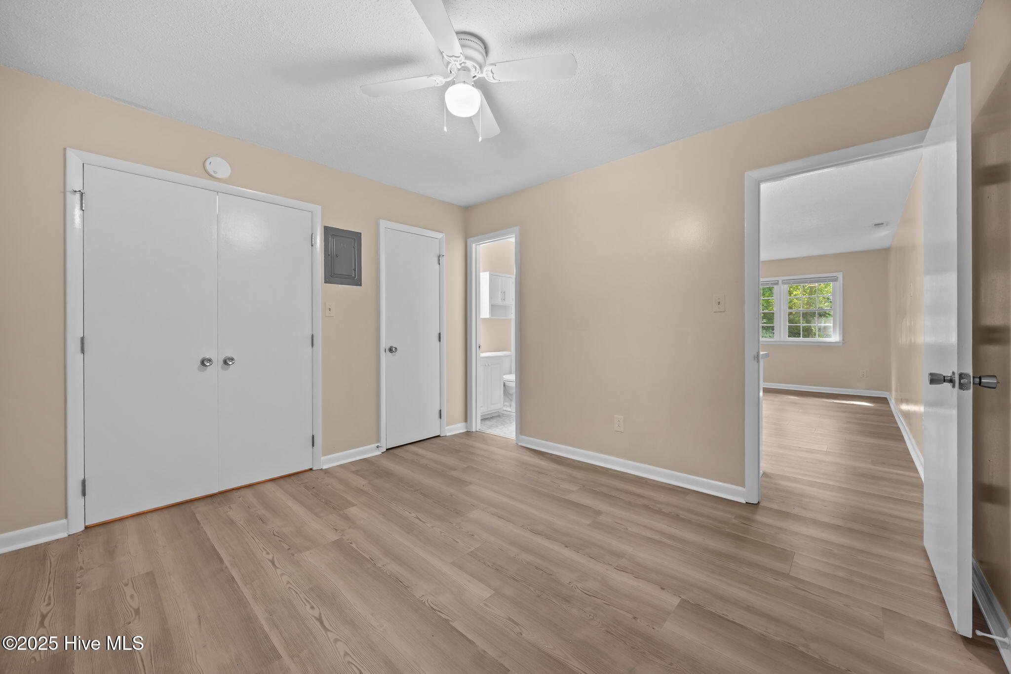 13-web-or-mls-1190 Gould Rd Unit3 33