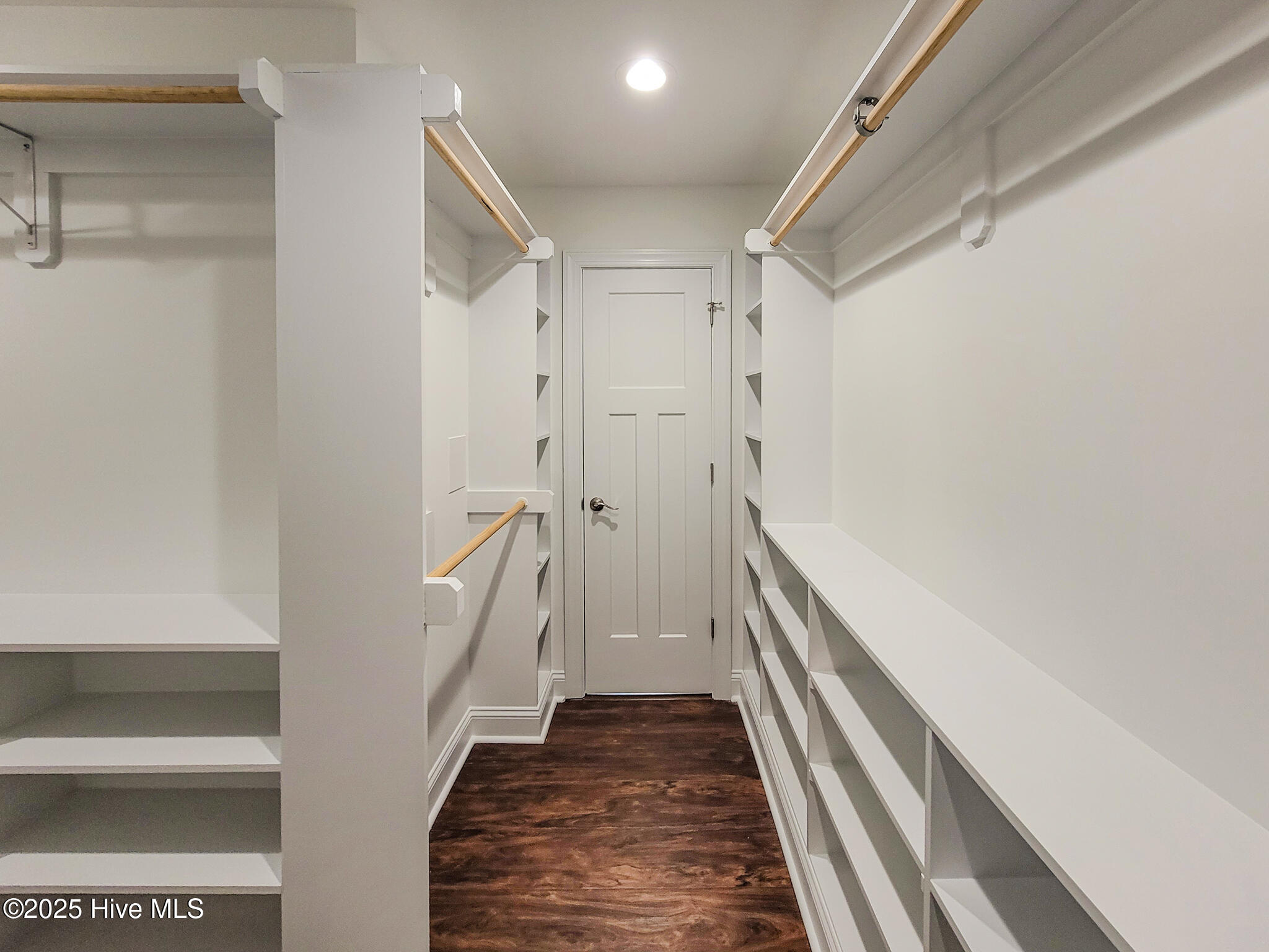 100511254 | Photo 54