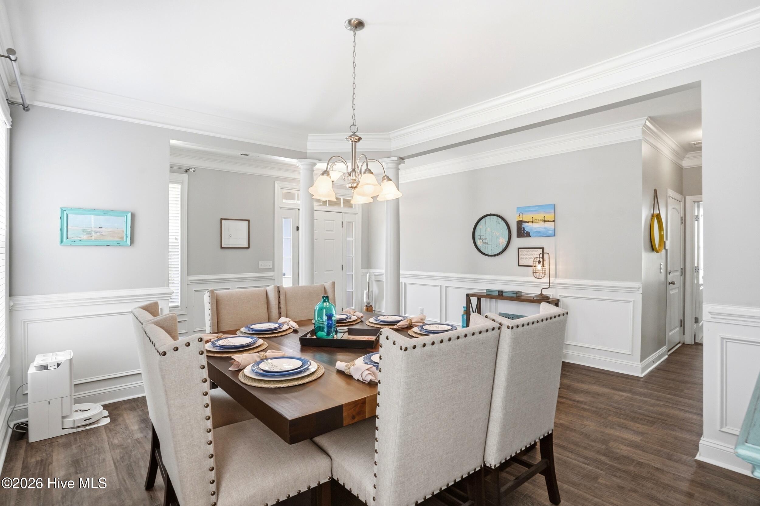 100570216 | Photo 19