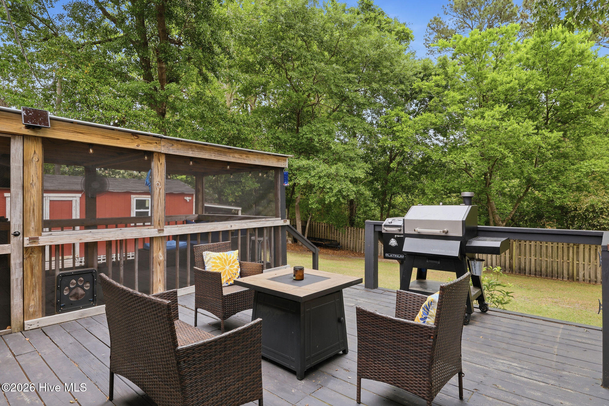 100570539 | Photo 38