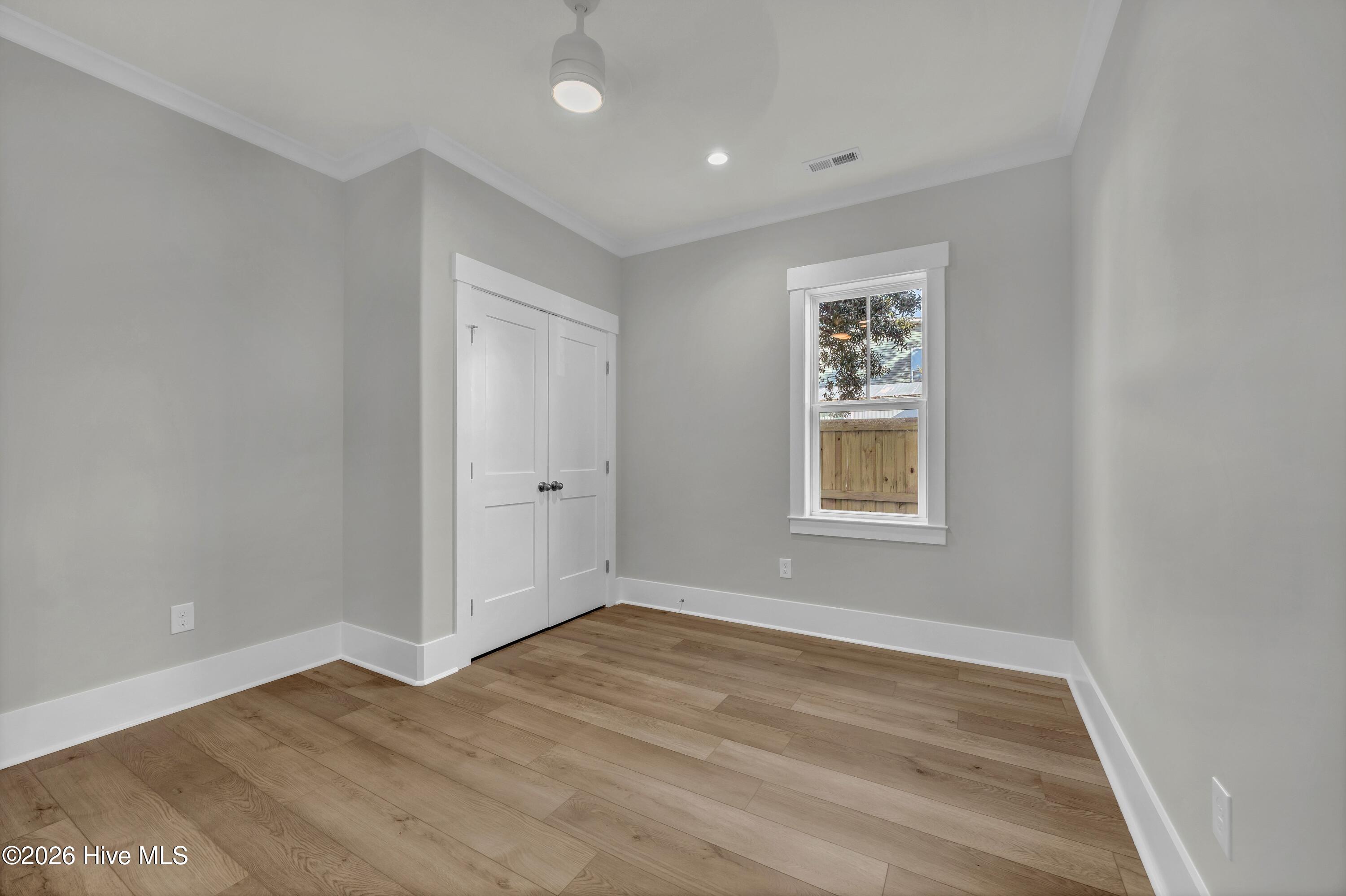 100547771 | Photo 30