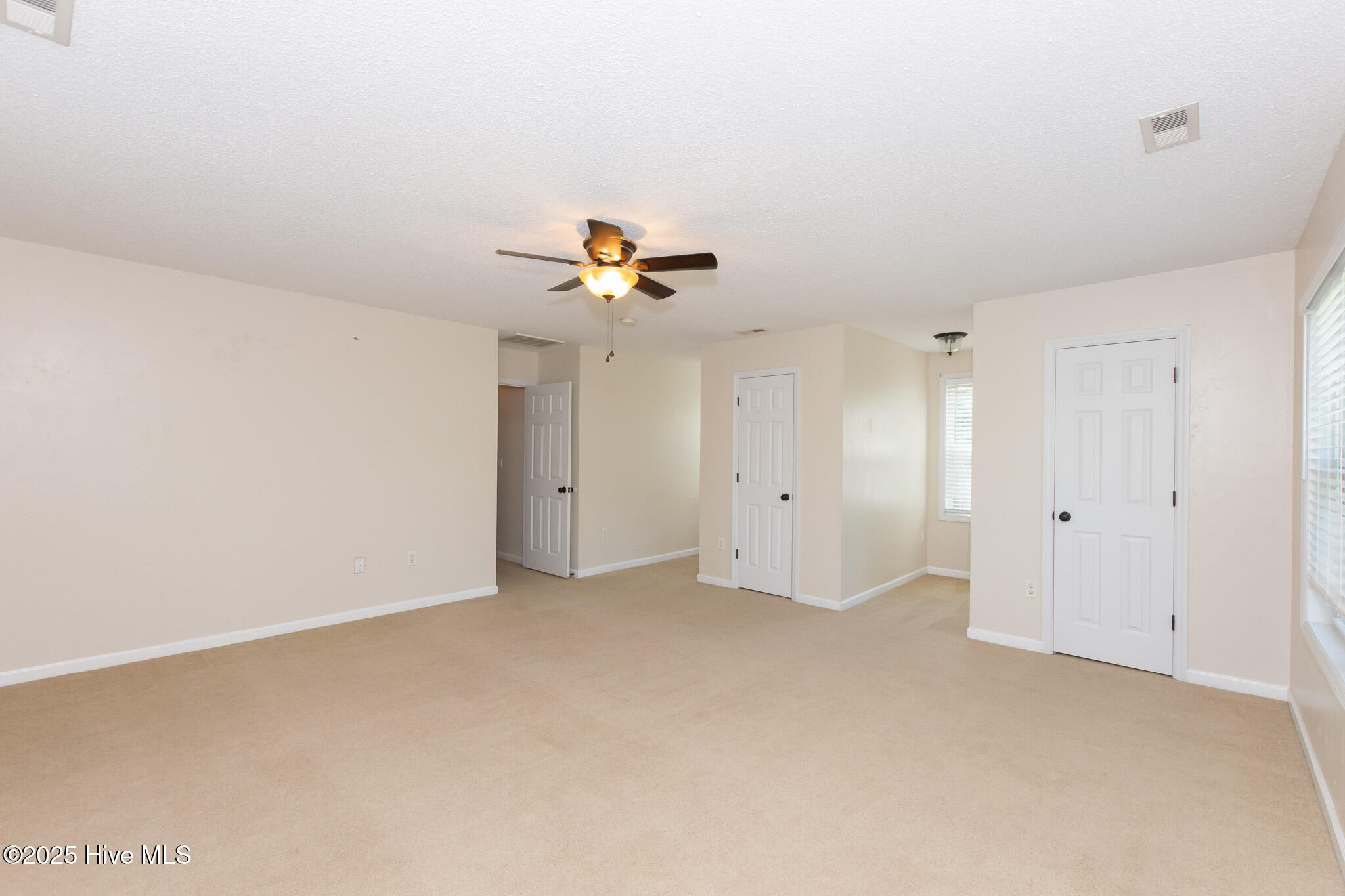 100554866 | Photo 39