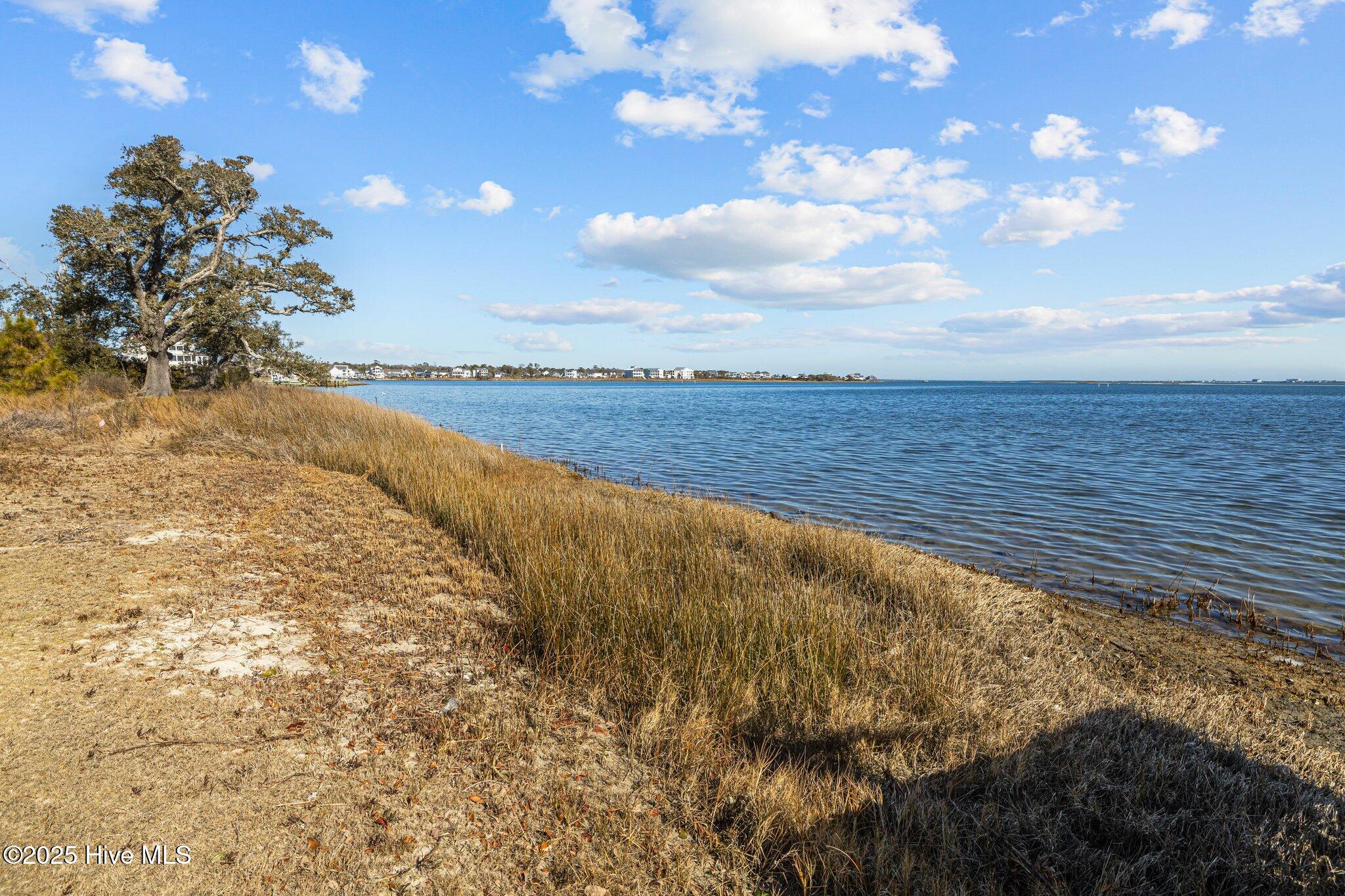 739 Cannonsgate Drive, Newport, NC, 28570