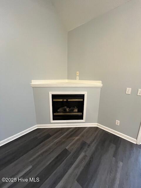 100532569 | Photo 11