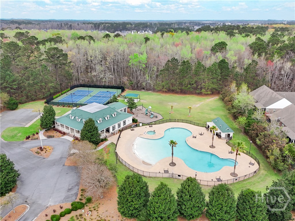 Neighborhood Amenities