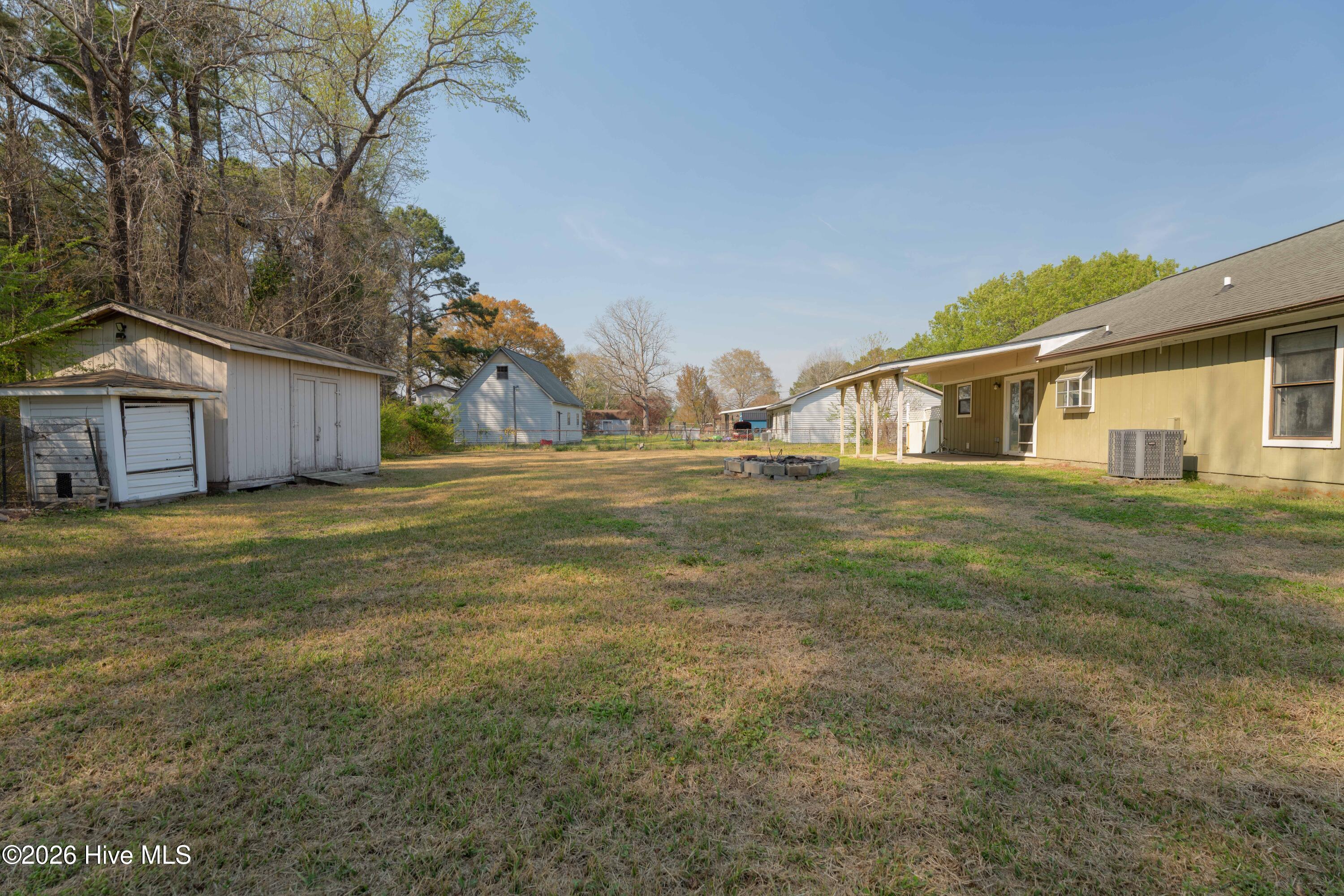 100563525 | Photo 23