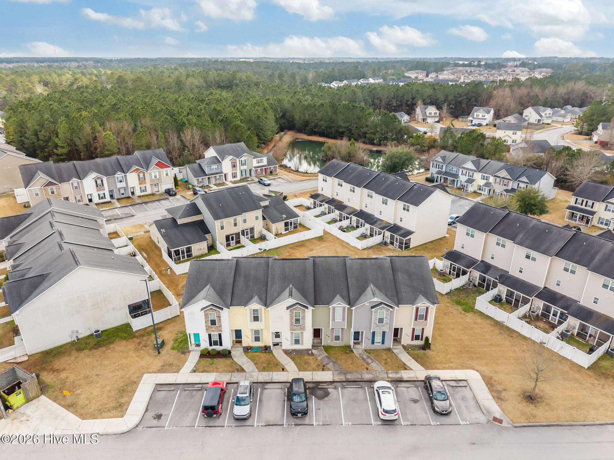 100551662 | Photo 30