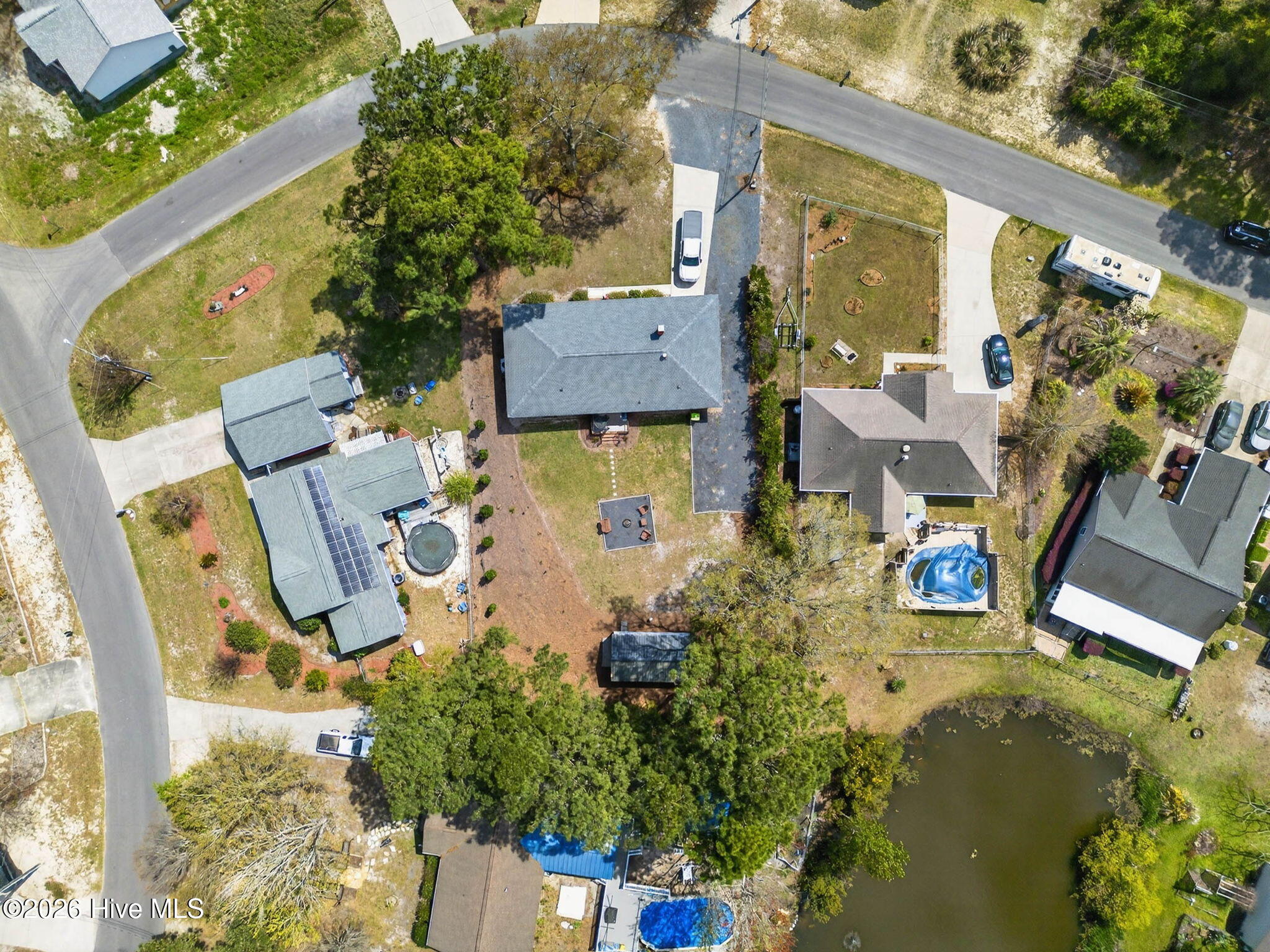 100563567 | Photo 38