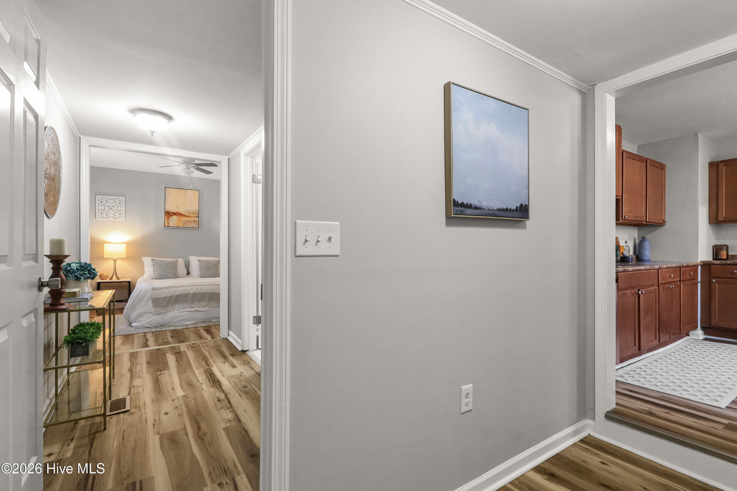 100556489 | Photo 16