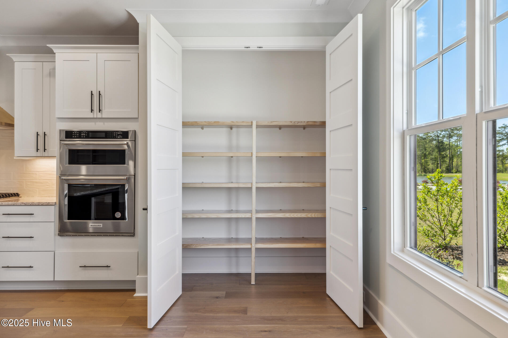 100461244 | Photo 47