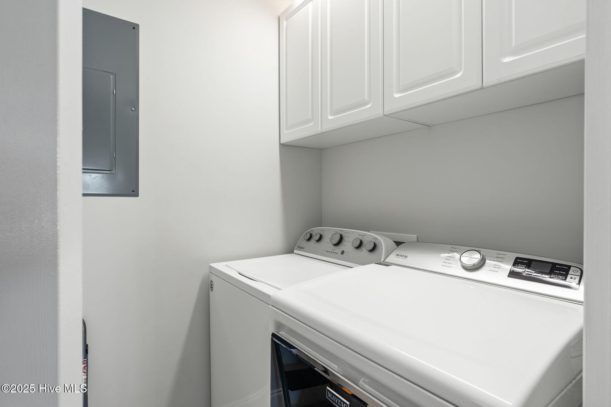 100535971 | Photo 43