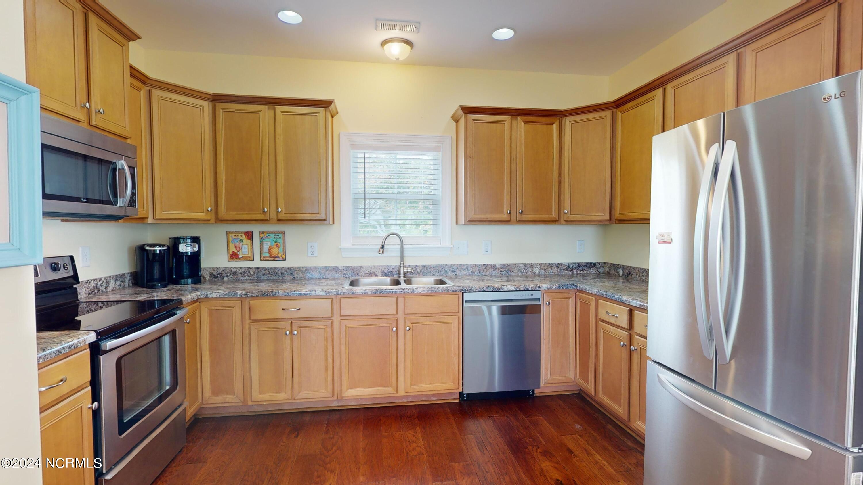 100469557 | Photo 20