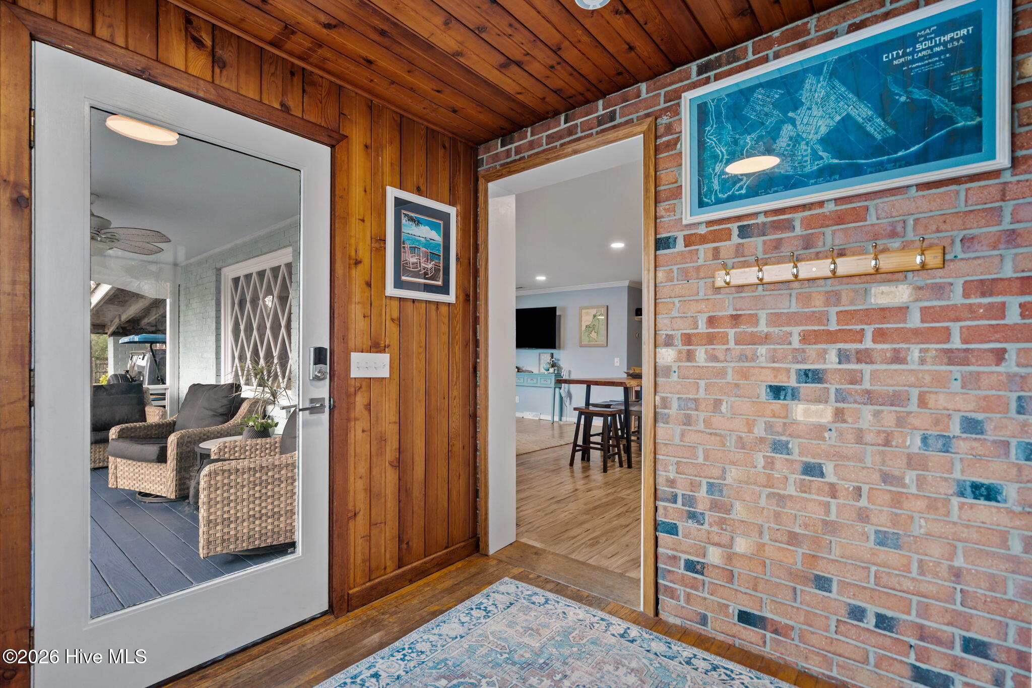 100564624 | Photo 10