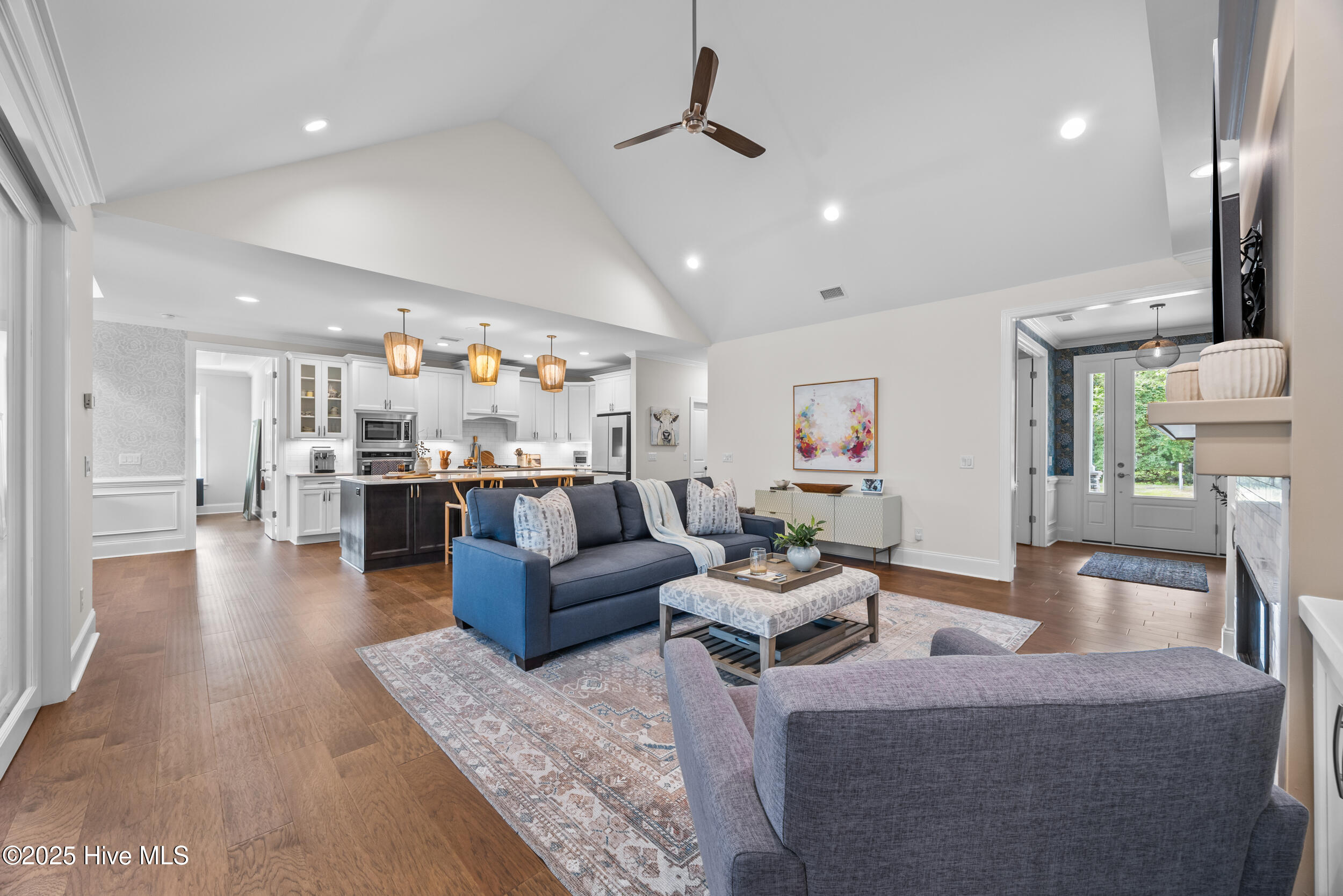 100515249 | Photo 12