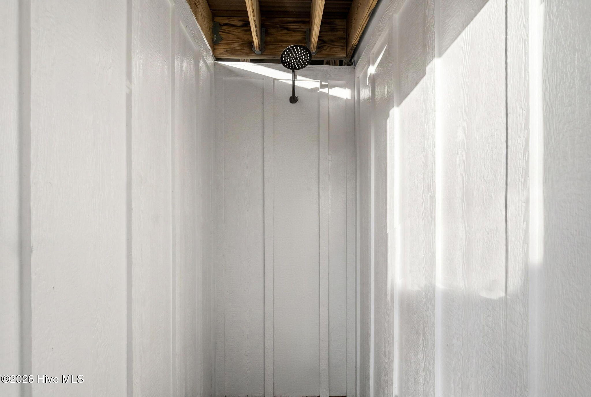 100569670 | Photo 54