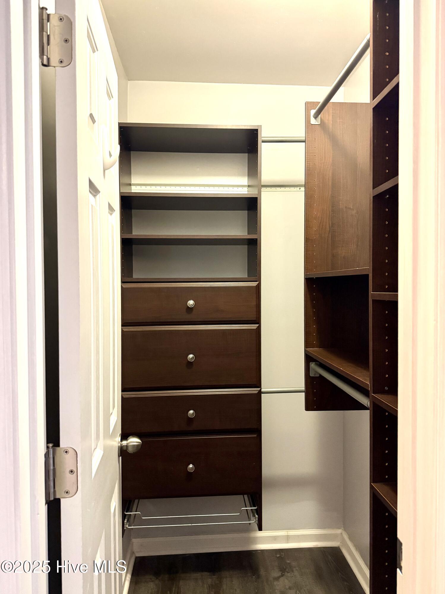 100551792 | Photo 13