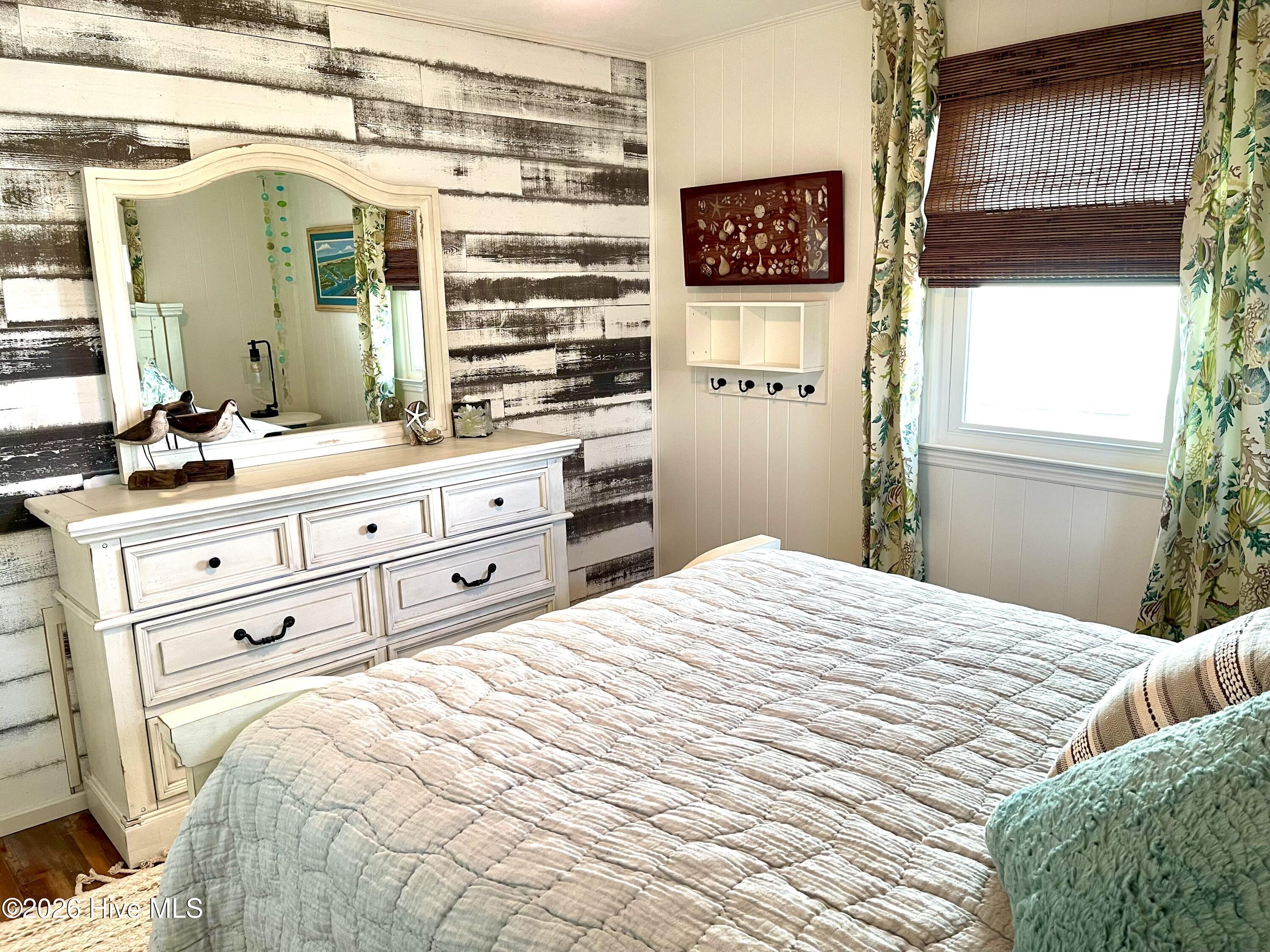 100552615 | Photo 22