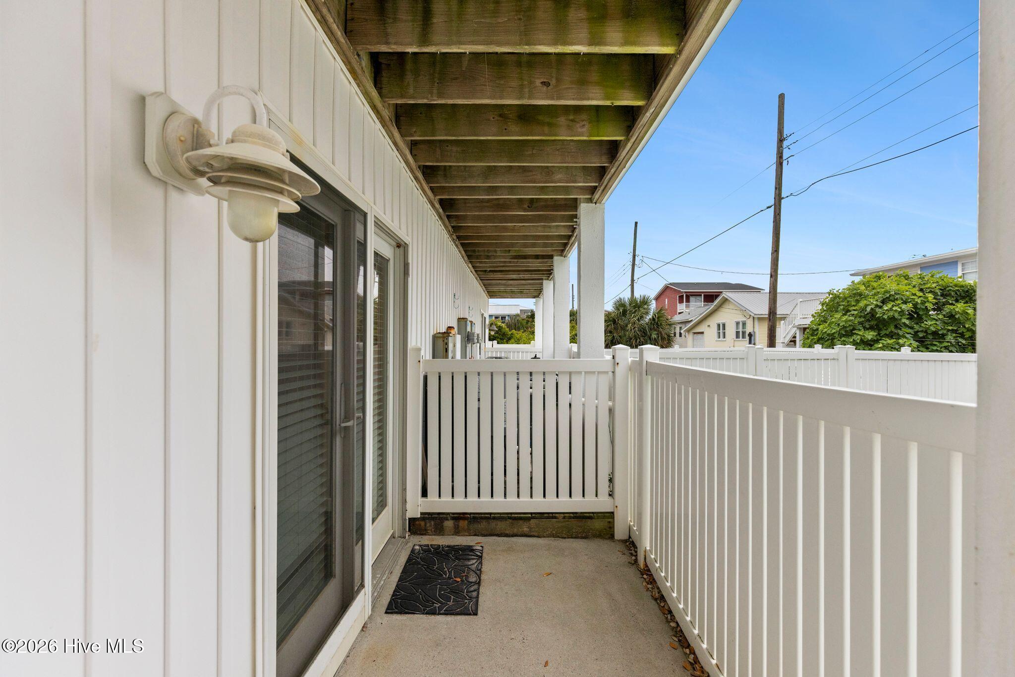 100570292 | Photo 58