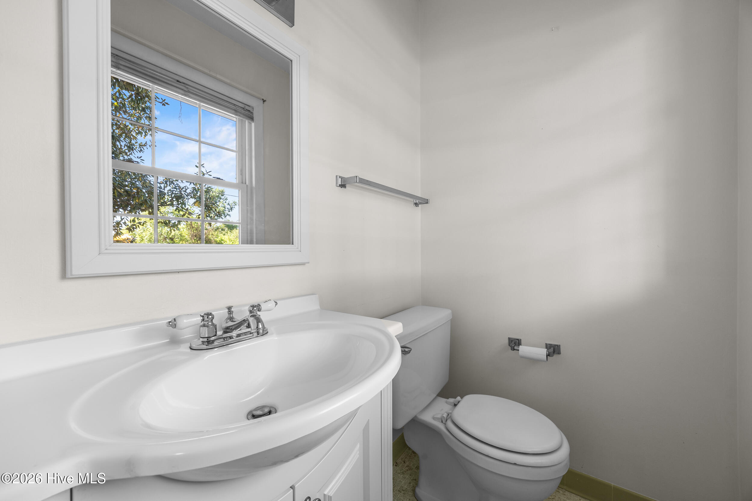 100569025 | Photo 19