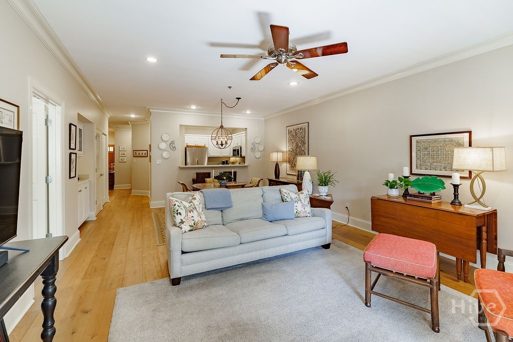 125 Woodlake Drive 207