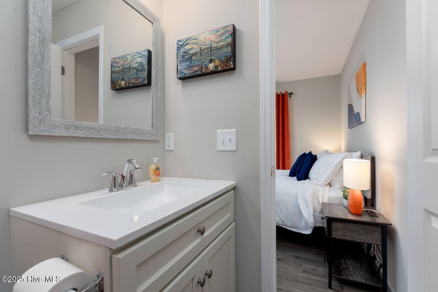 100529536 | Photo 10